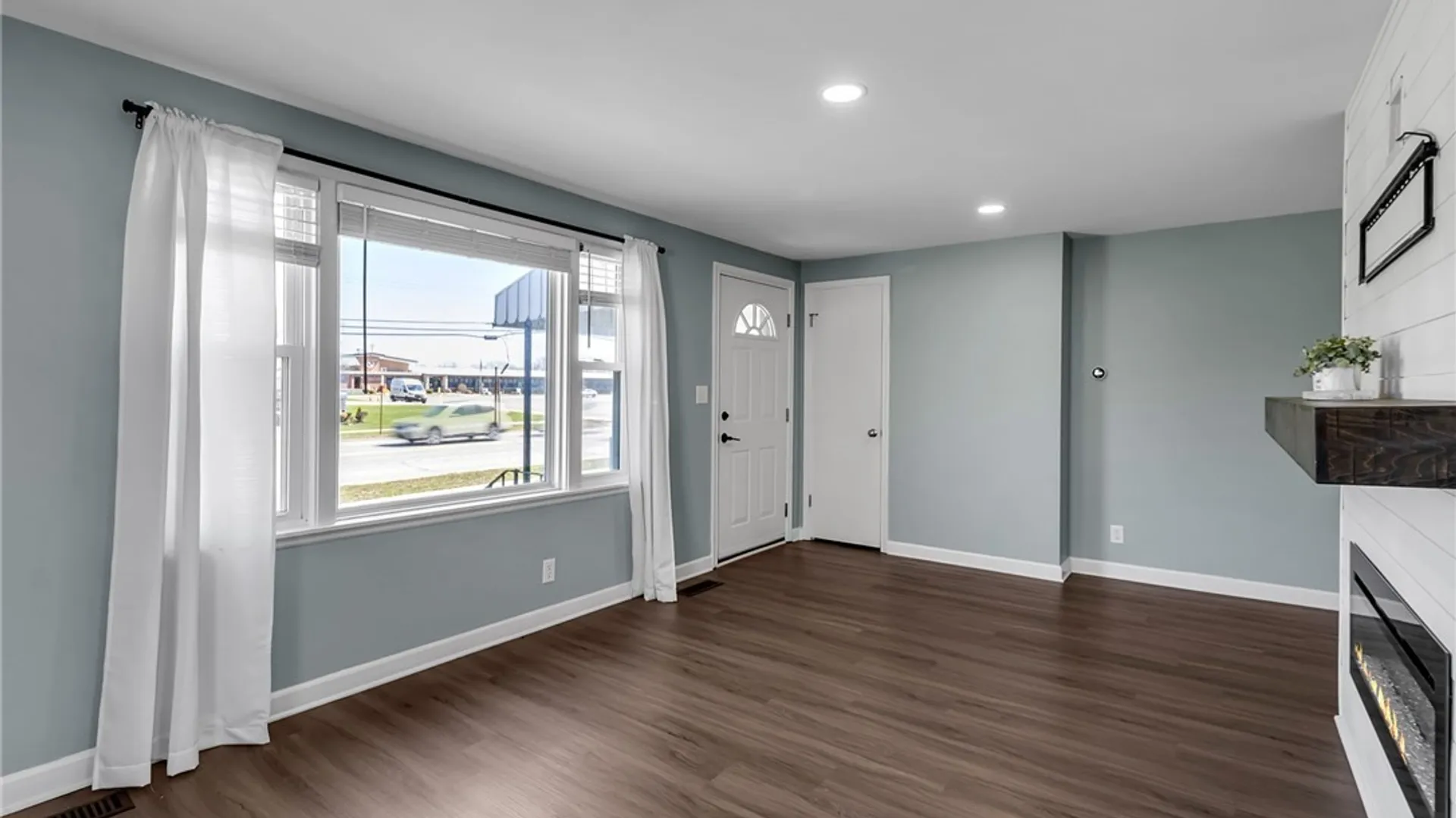 Property at 3006 Eggert Road, Tonawanda, NY 14150 12