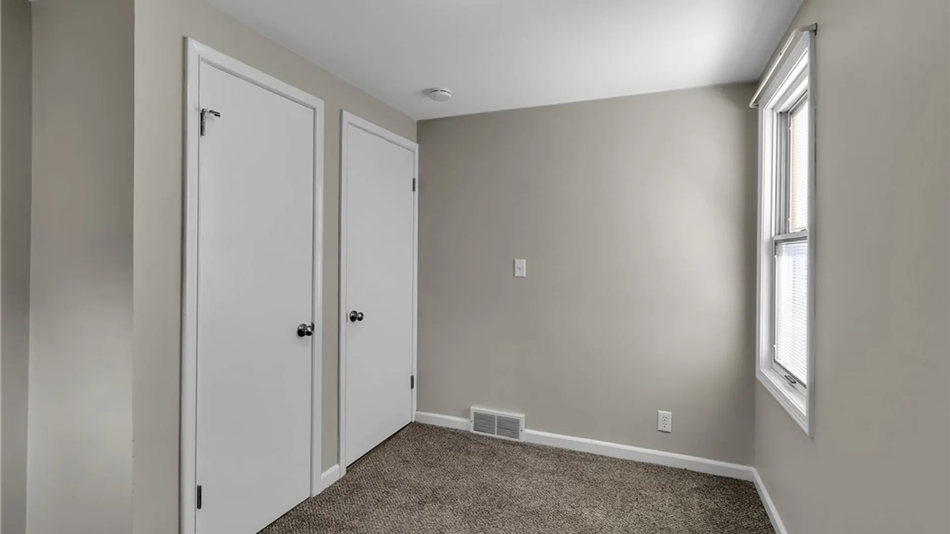 Property at 3006 Eggert Road, Tonawanda, NY 14150 18