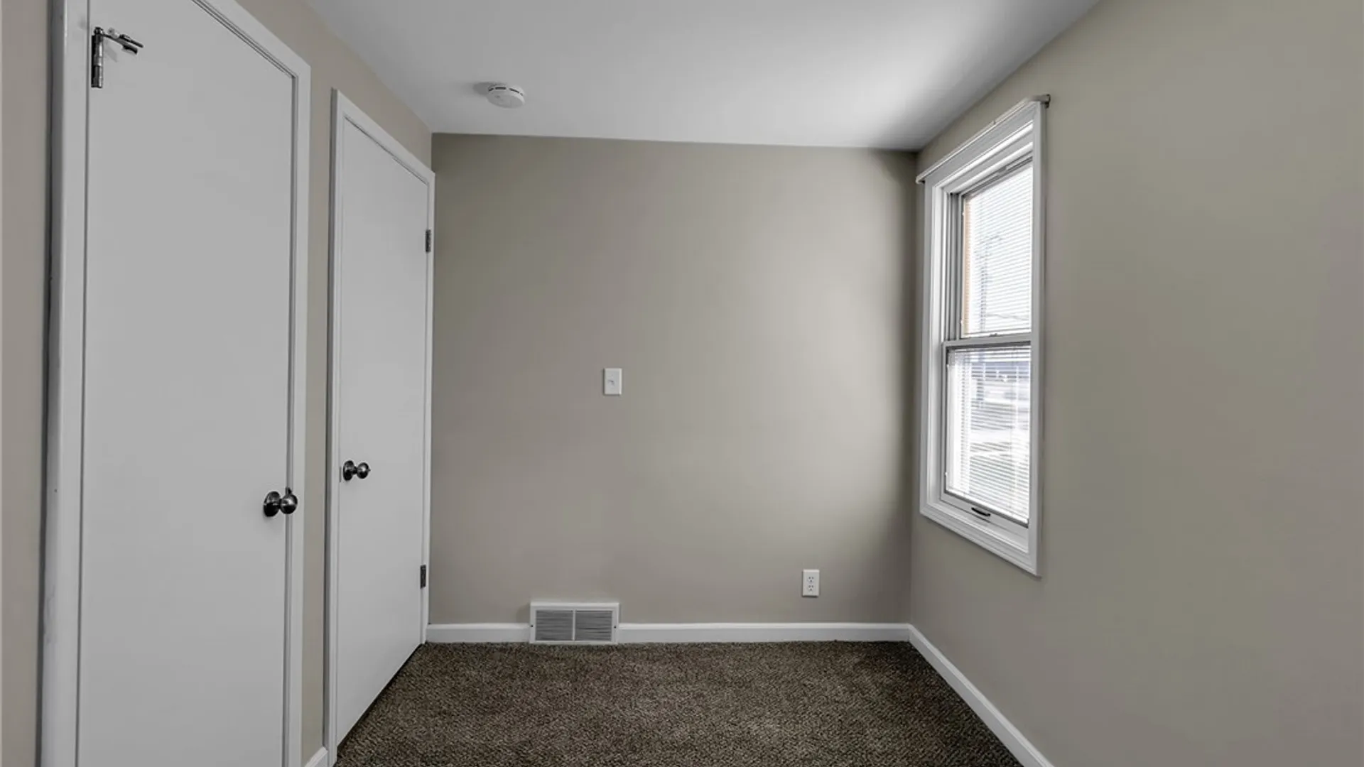 Property at 3006 Eggert Road, Tonawanda, NY 14150 19