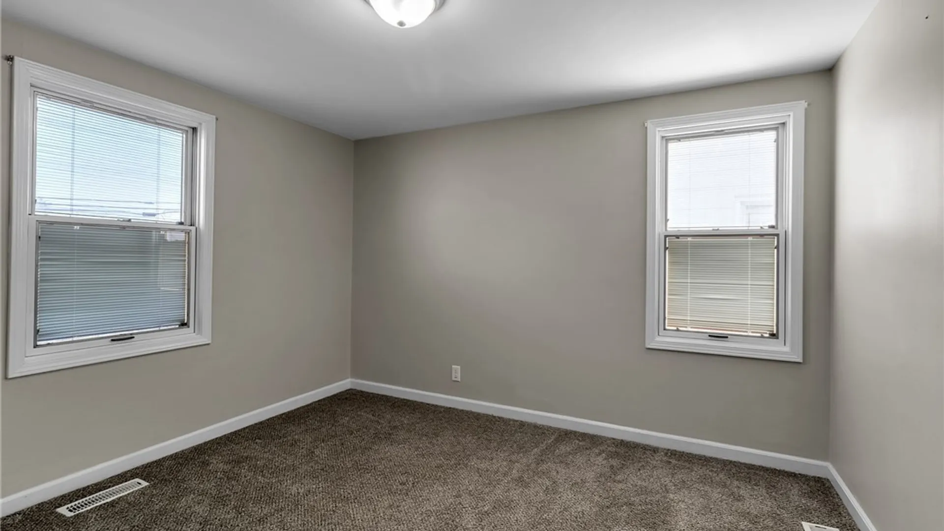 Property at 3006 Eggert Road, Tonawanda, NY 14150 23