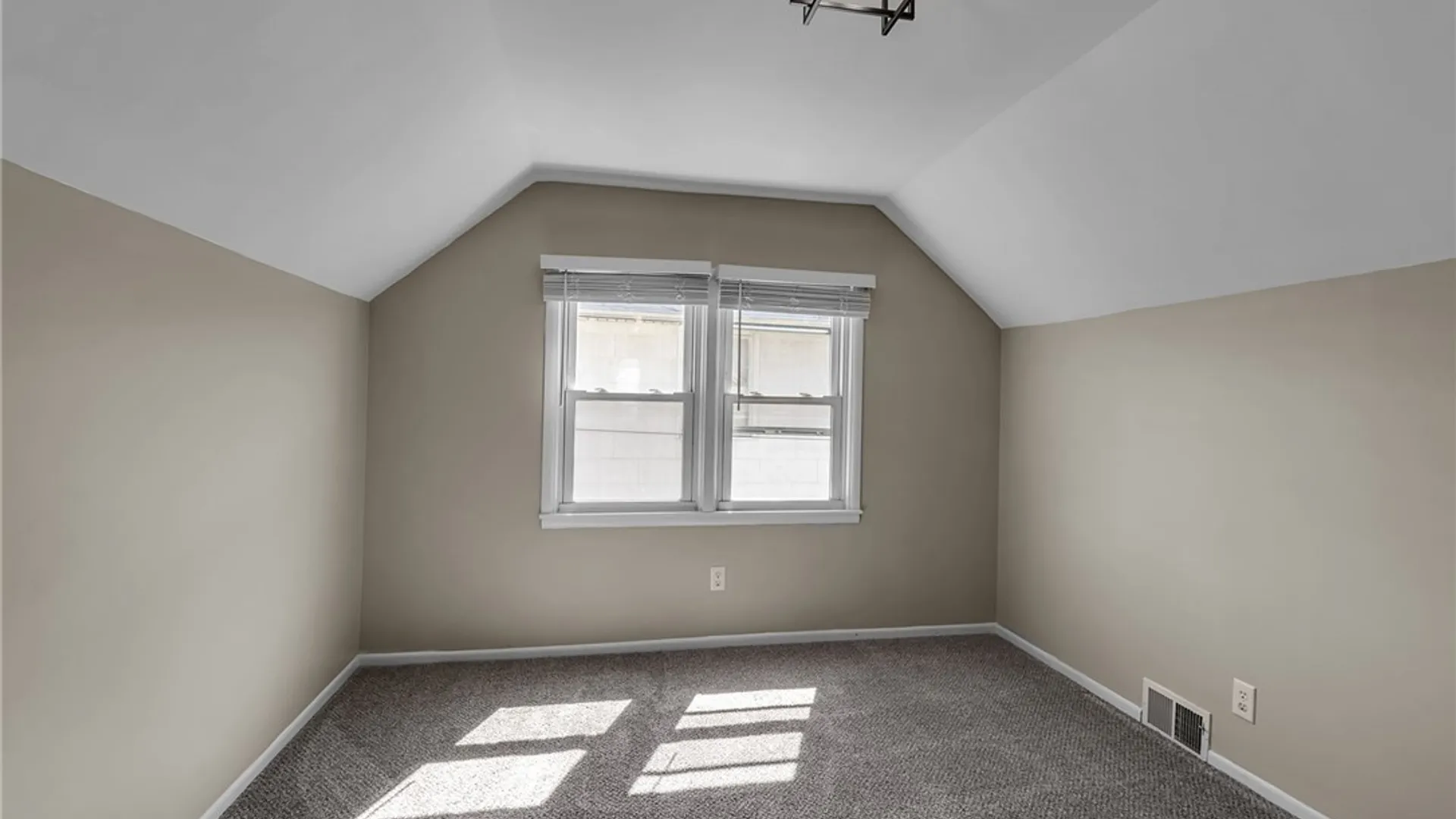 Property at 3006 Eggert Road, Tonawanda, NY 14150 30