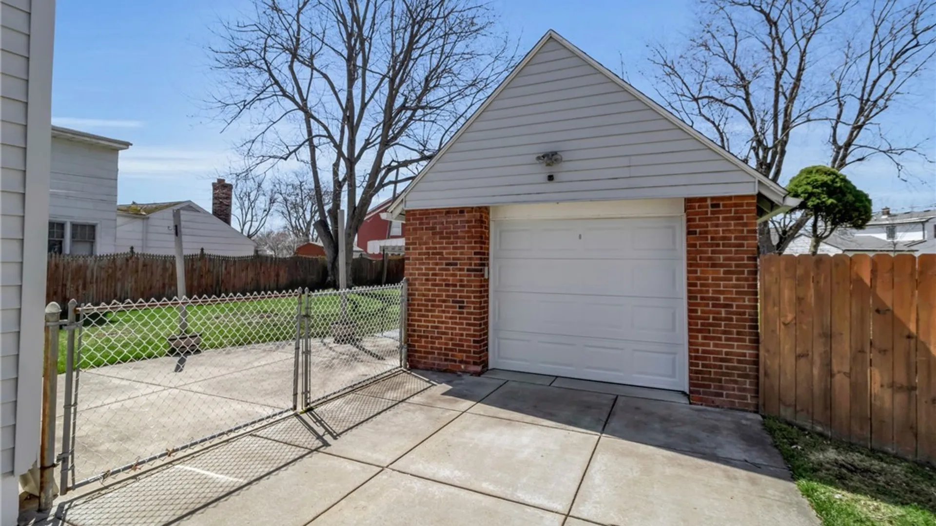 Property at 3006 Eggert Road, Tonawanda, NY 14150 35