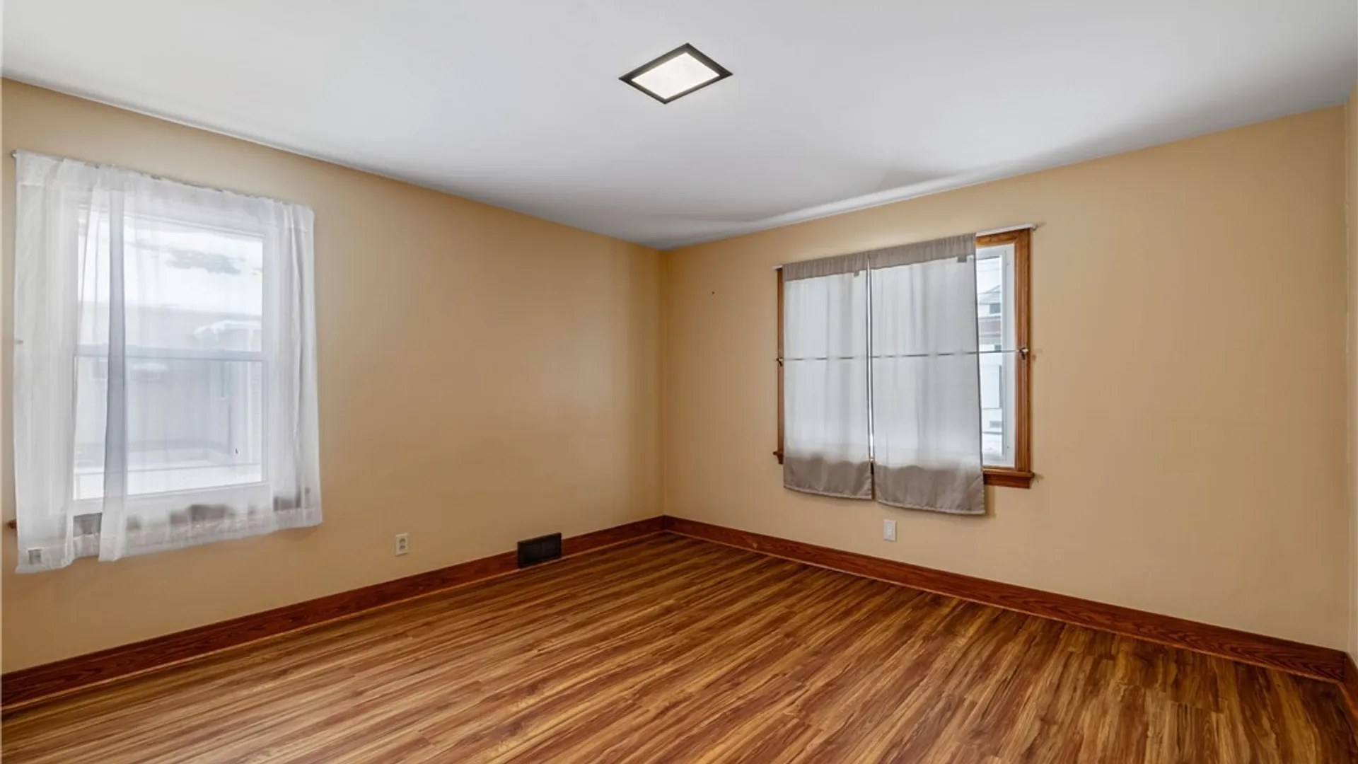 Property at 133 Halstead Avenue, Cheektowaga, NY 14212 13