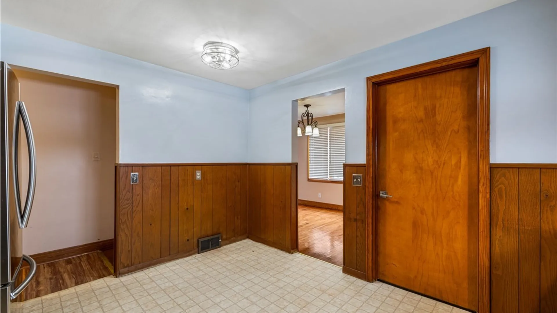 Property at 133 Halstead Avenue, Cheektowaga, NY 14212 5