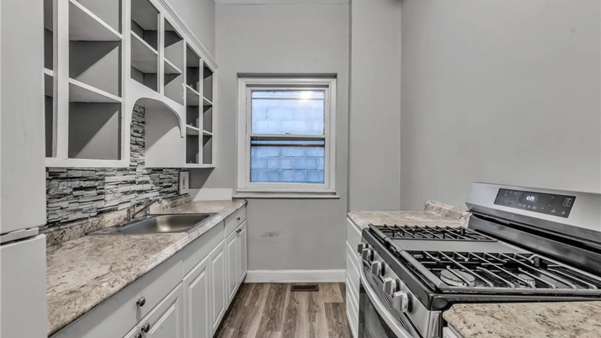 Property at 946 Main, Unit 3 Street, Buffalo, NY 14202 4