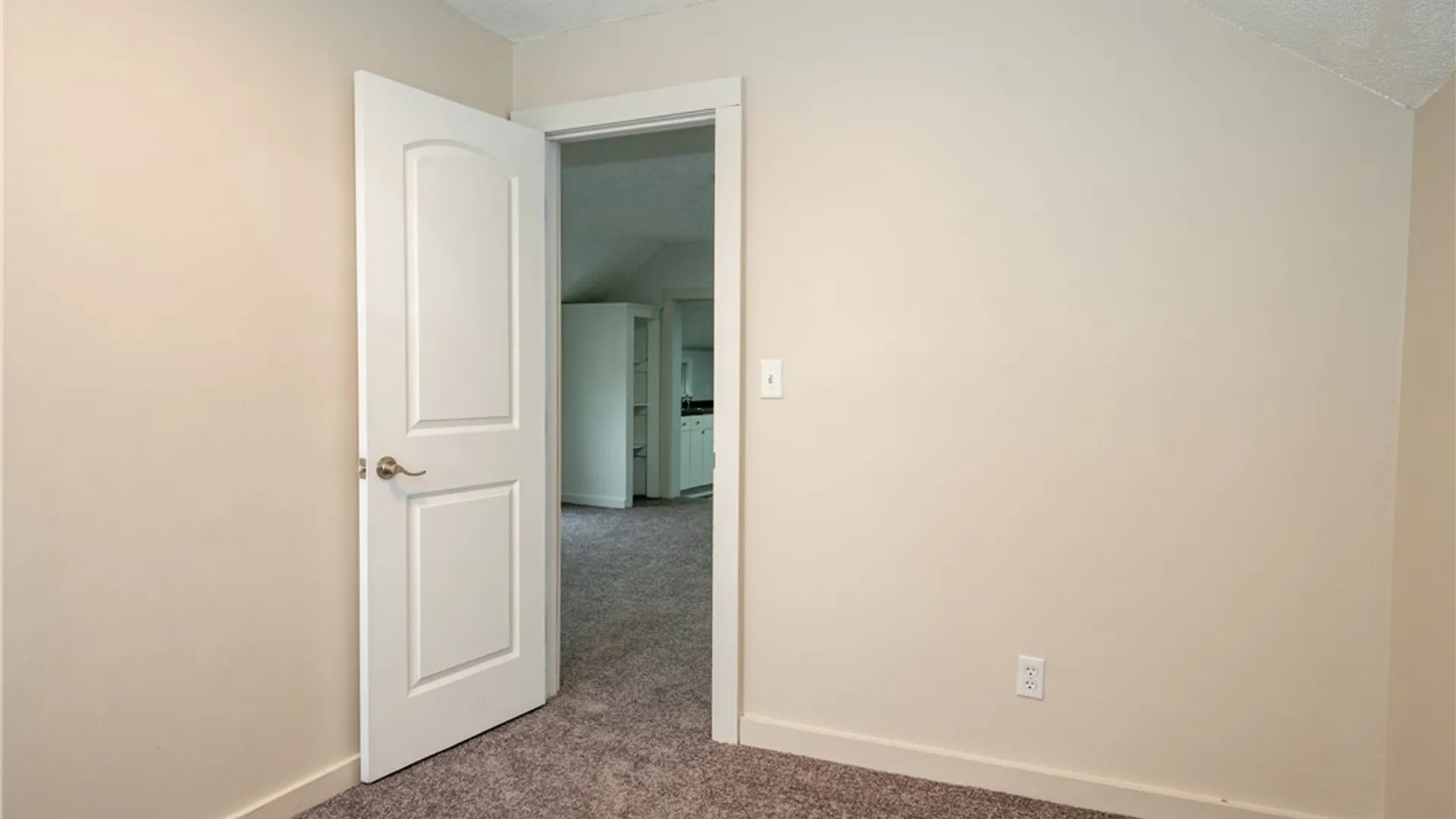 Property at 29 York Street, Evans, NY 14006 33