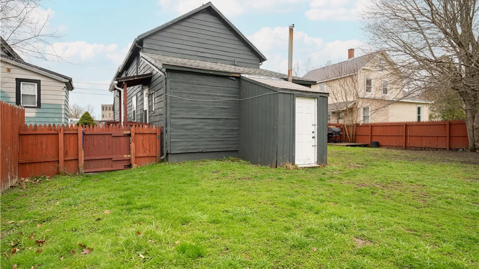 Property at 29 York Street, Evans, NY 14006 44