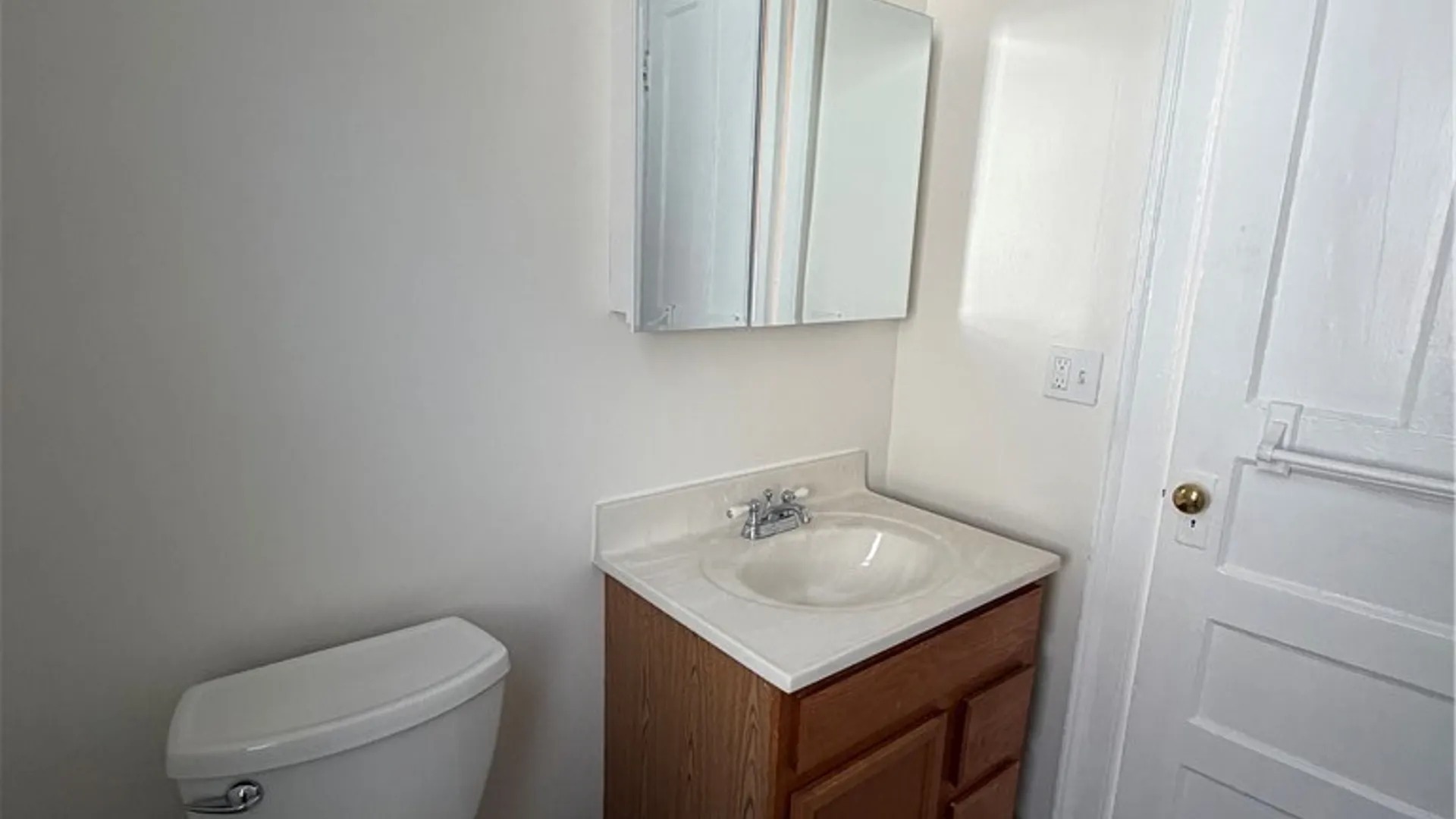 Property at 1015 Elmwood Avenue, Buffalo, NY 14222 15