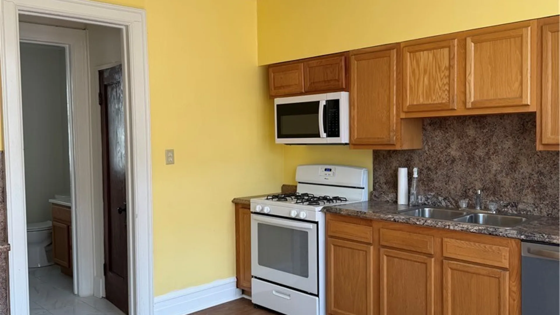 Property at 1015 Elmwood Avenue, Buffalo, NY 14222 22