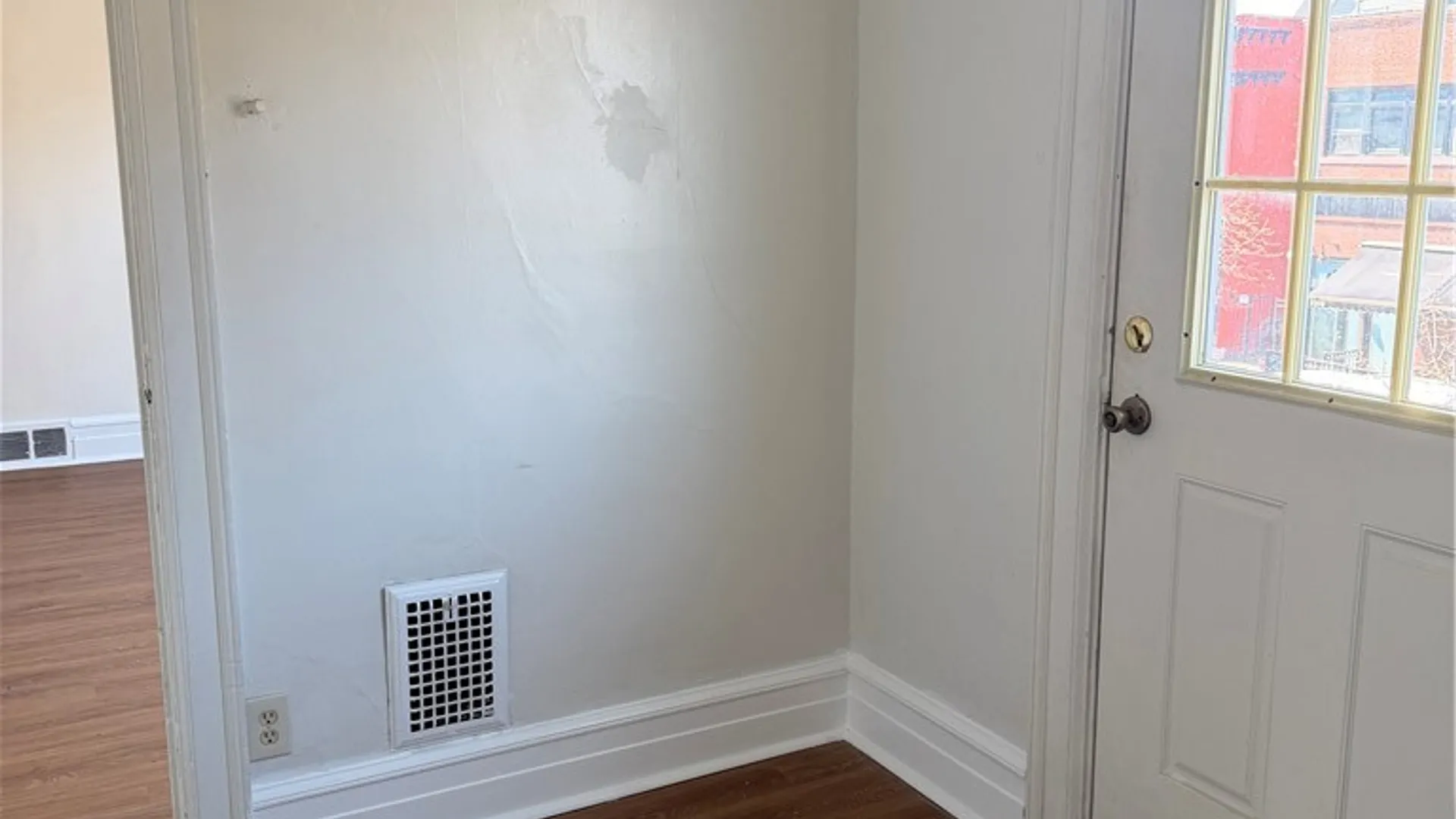 Property at 1015 Elmwood Avenue, Buffalo, NY 14222 24
