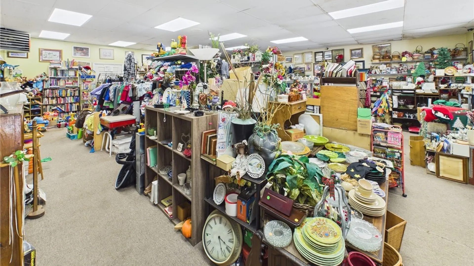 Property at 8656 Buffalo Avenue, Niagara Falls, NY 14304 10