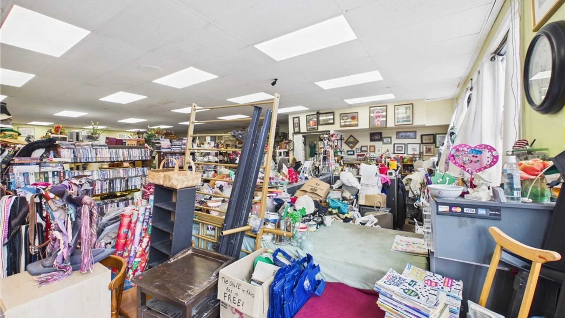 Property at 8656 Buffalo Avenue, Niagara Falls, NY 14304 21