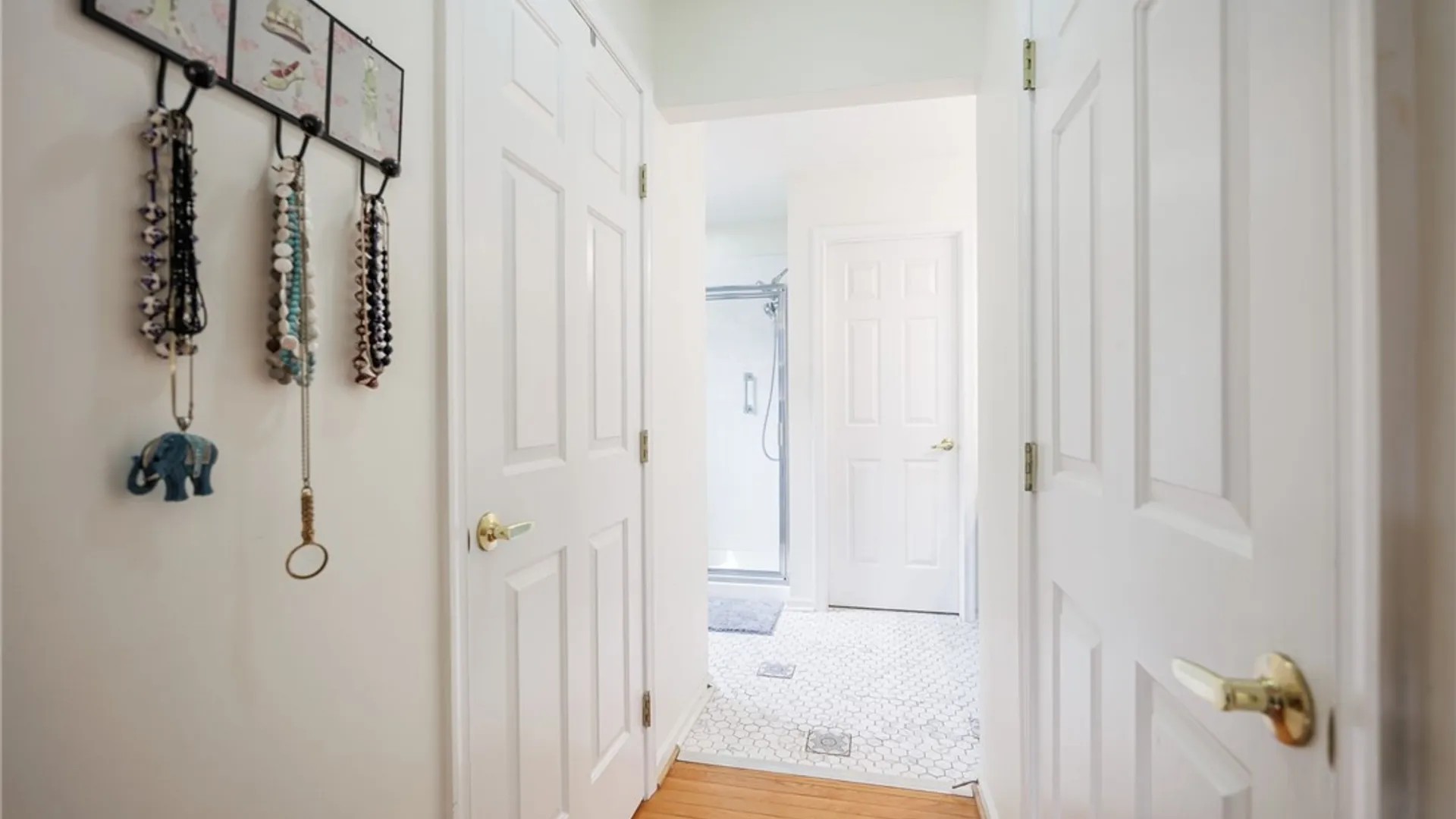 Property at 11 Charissa Run, Henrietta, NY 14623 24