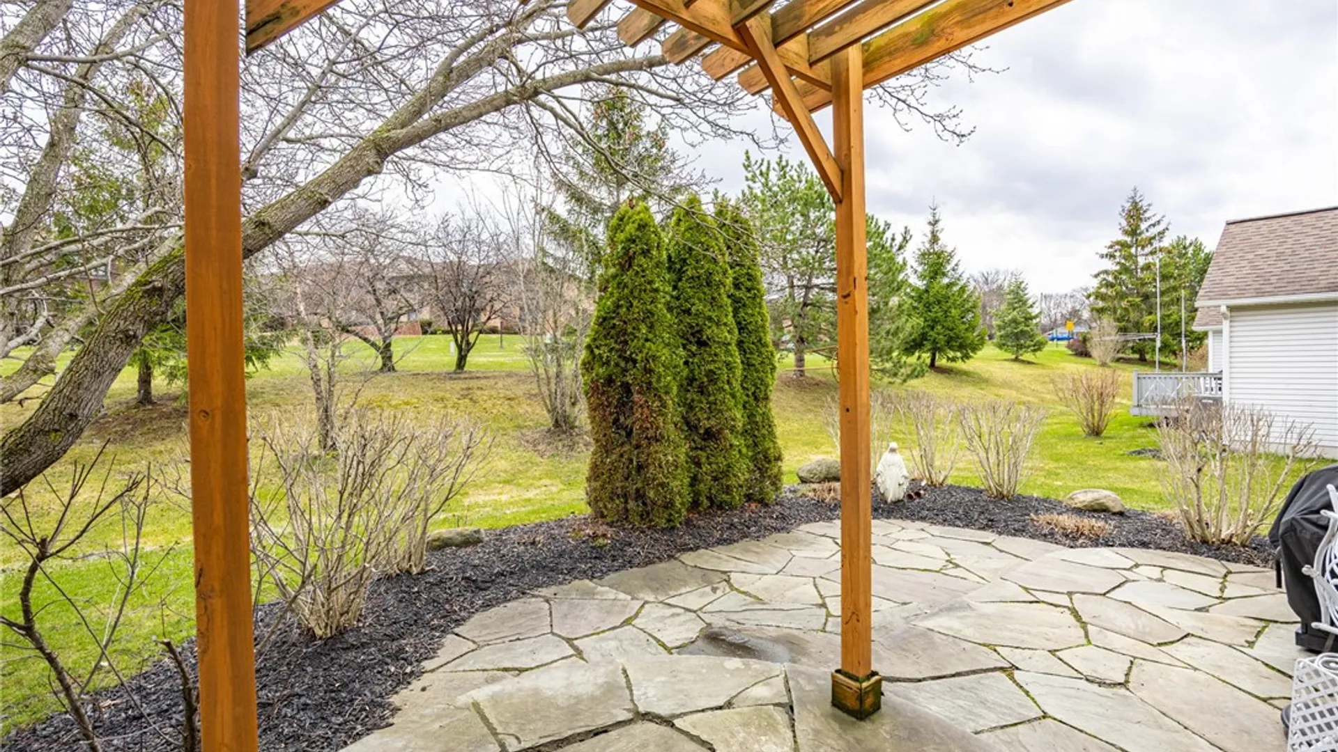 Property at 11 Charissa Run, Henrietta, NY 14623 39