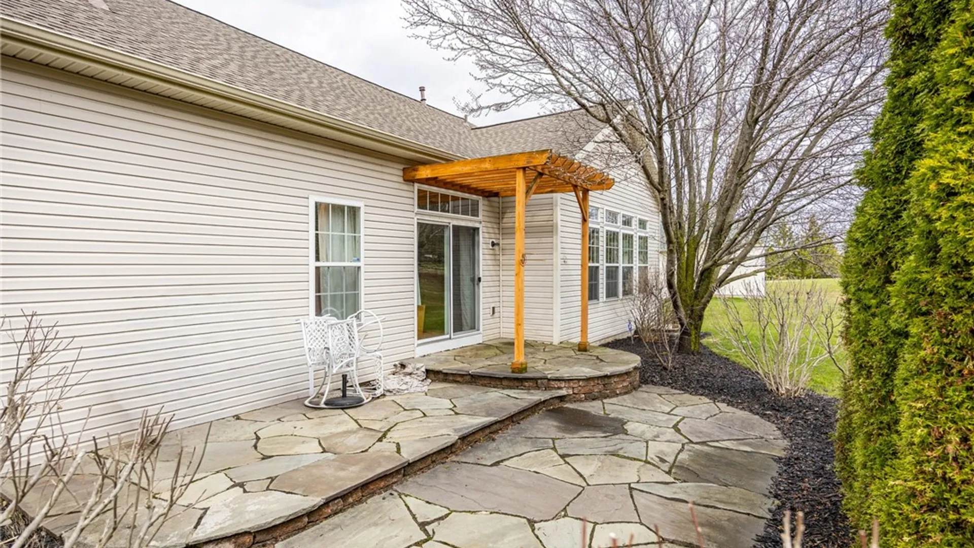 Property at 11 Charissa Run, Henrietta, NY 14623 41