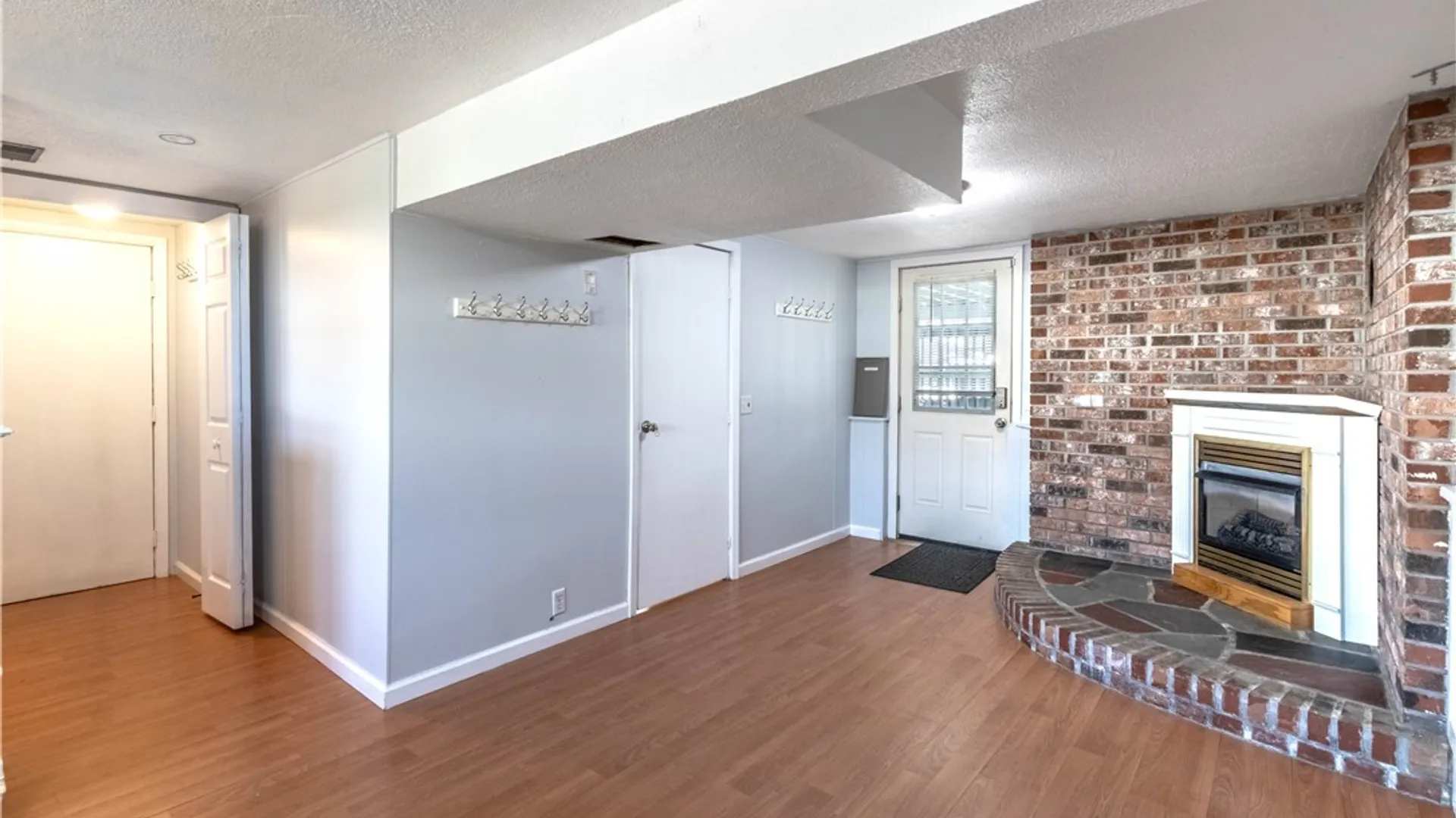 Property at 855 Fairmont Avenue, North Tonawanda, NY 14120 24