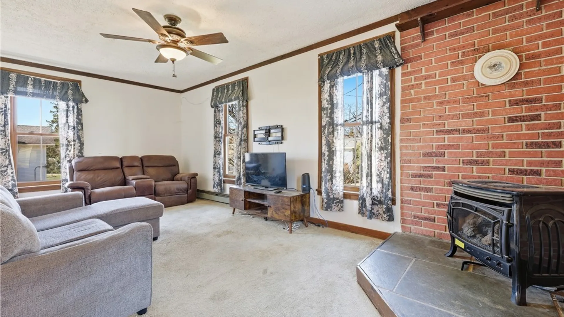 Property at 66 Canada Street, Holland, NY 14080 20