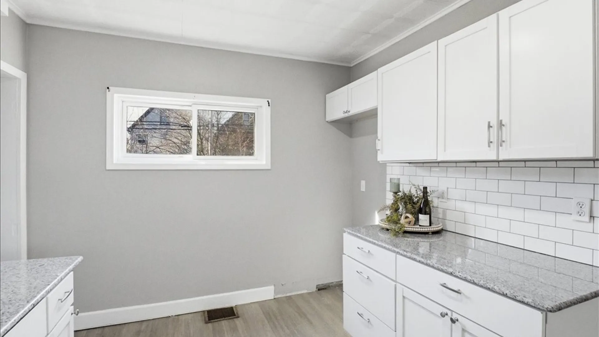 Property at 105 Sheffield Avenue, Buffalo, NY 14220 16