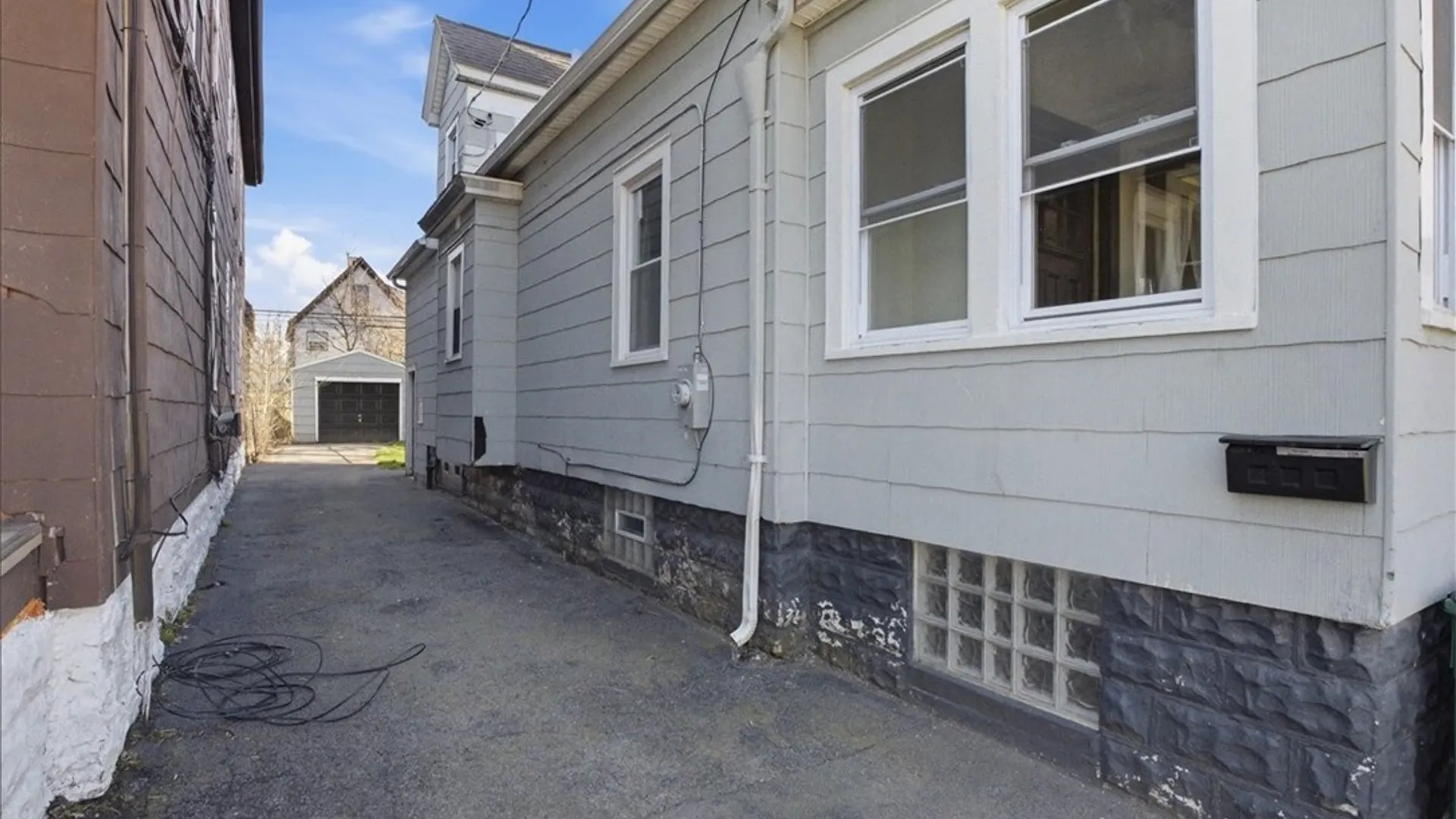 Property at 105 Sheffield Avenue, Buffalo, NY 14220 35