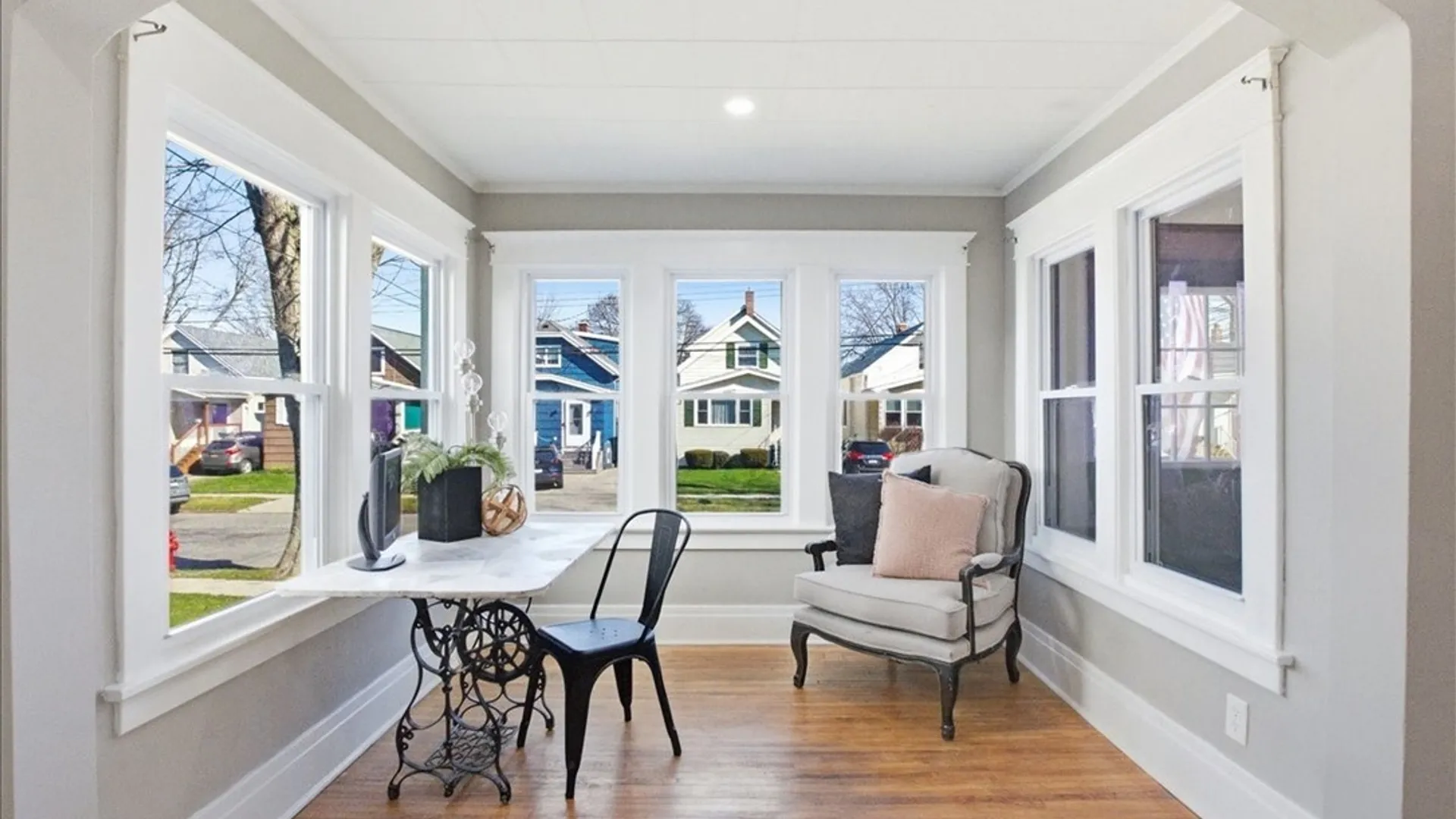 Property at 105 Sheffield Avenue, Buffalo, NY 14220 9