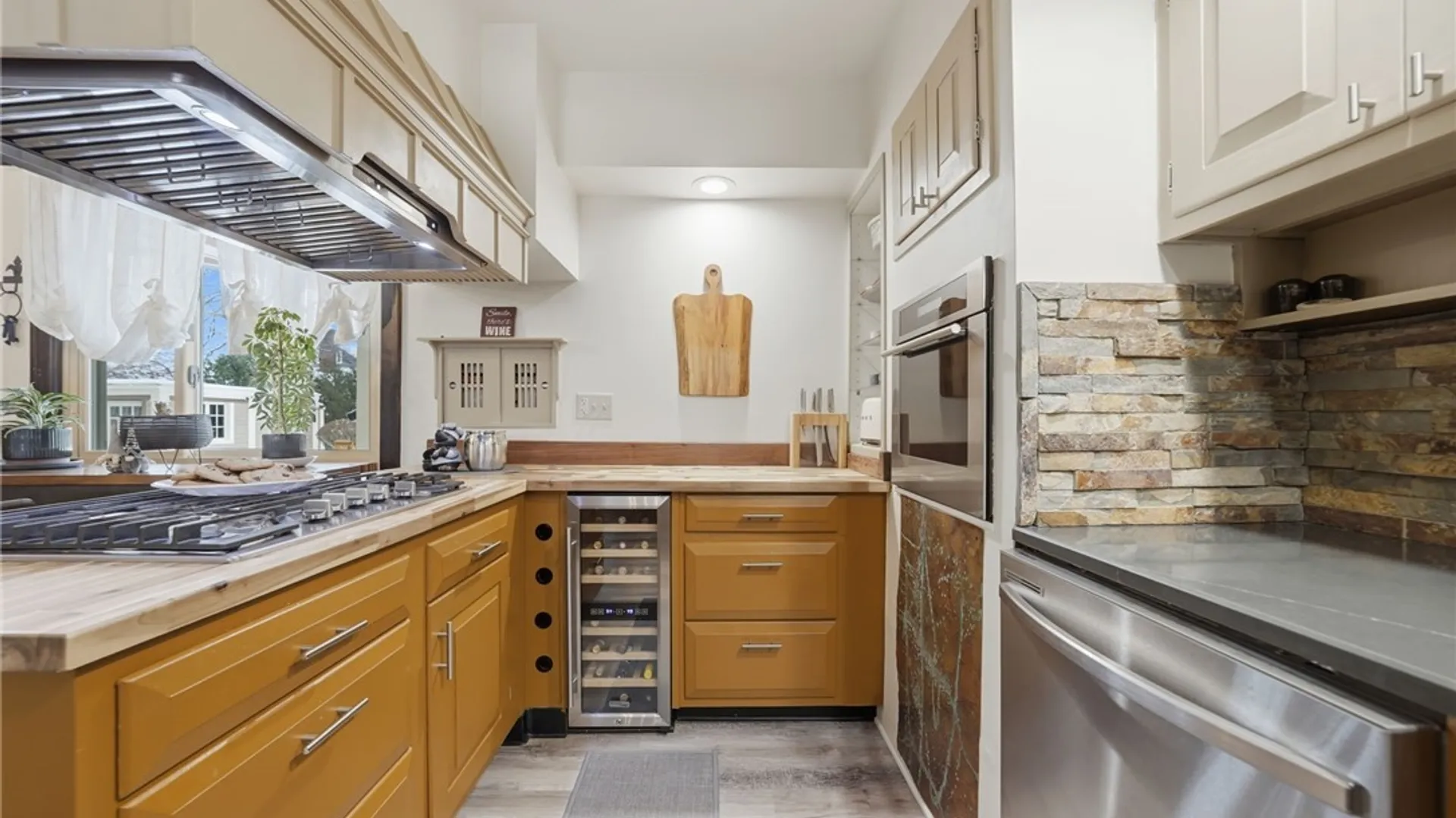 Property at 727 Center Street, Ridgeway, NY 14103 7