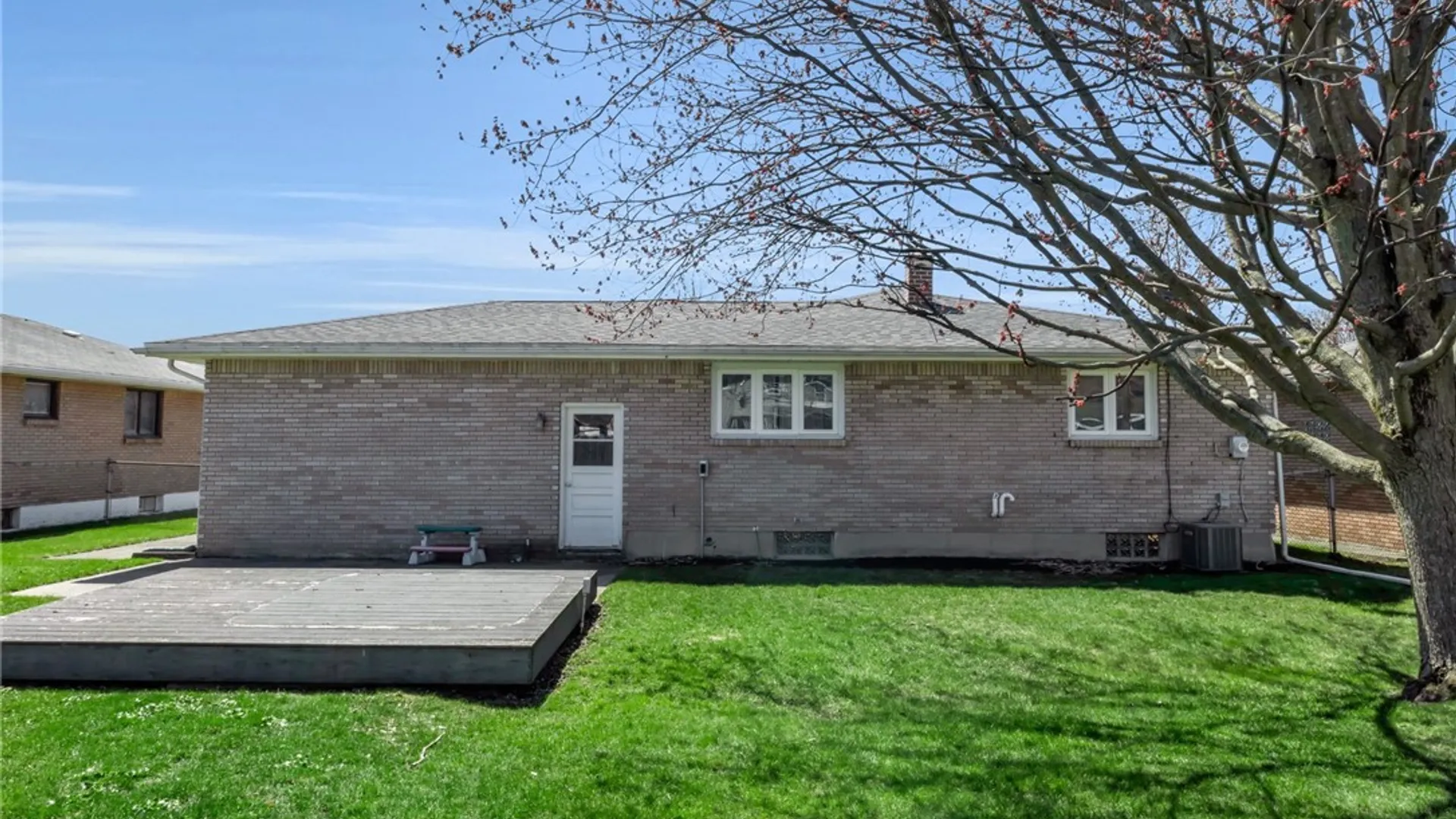 Property at 124 Frantzen, Cheektowaga, NY 14227 33