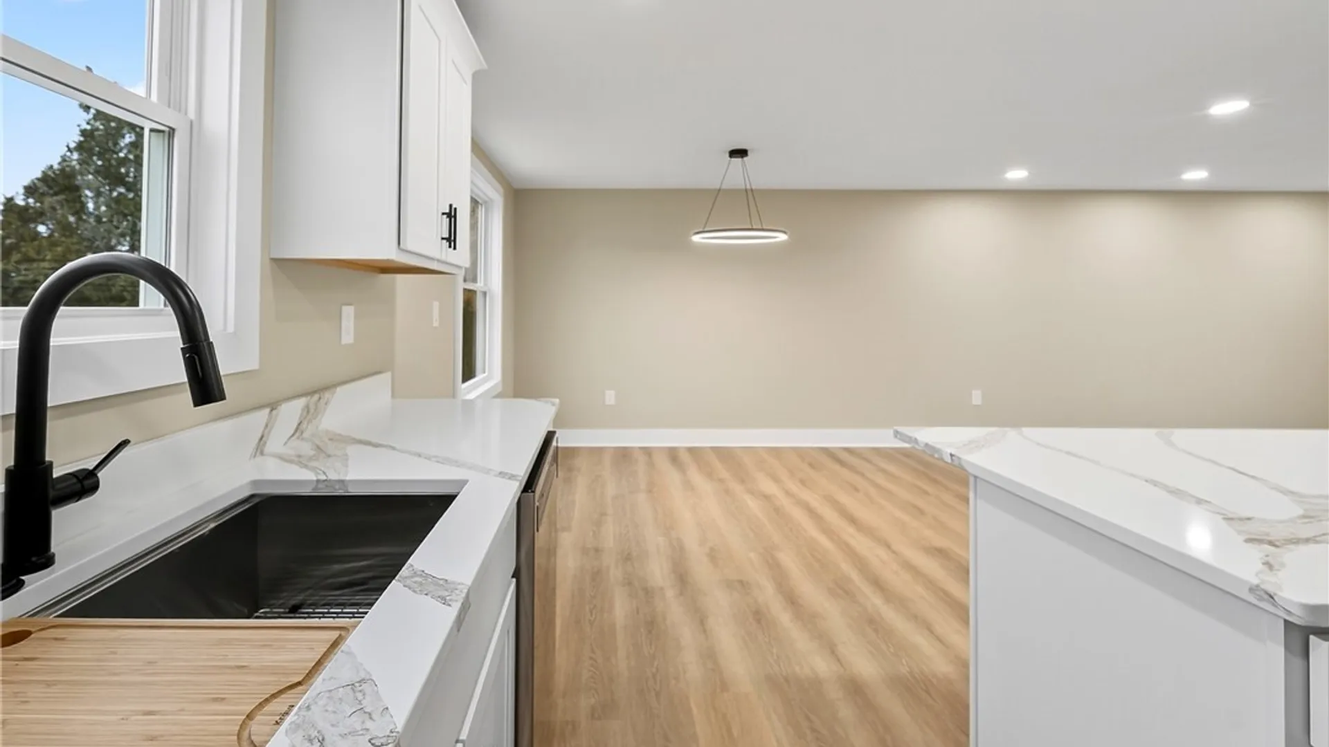 Property at 7923 Appleton Road, Cicero, NY 13039 14