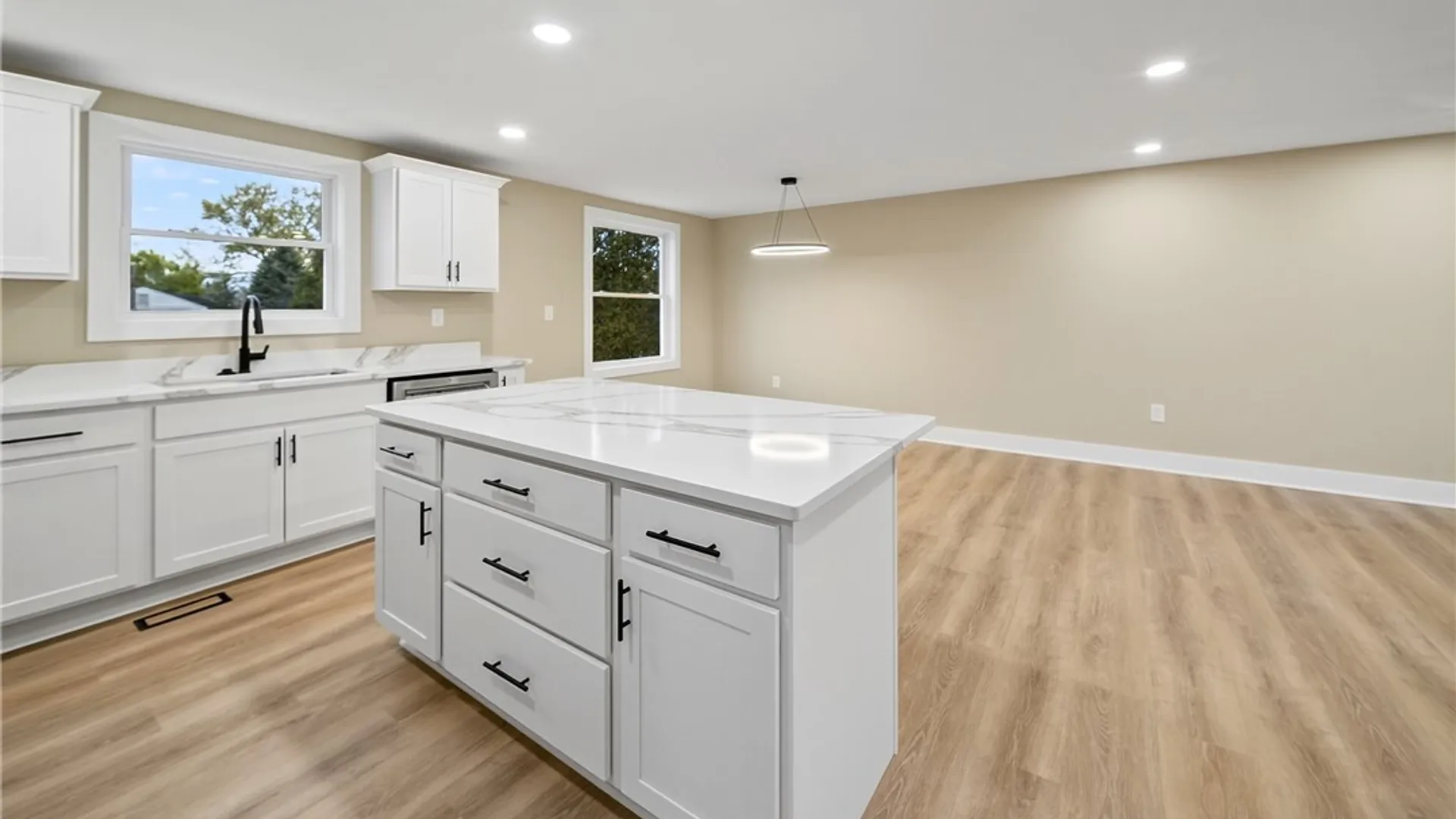 Property at 7923 Appleton Road, Cicero, NY 13039 15