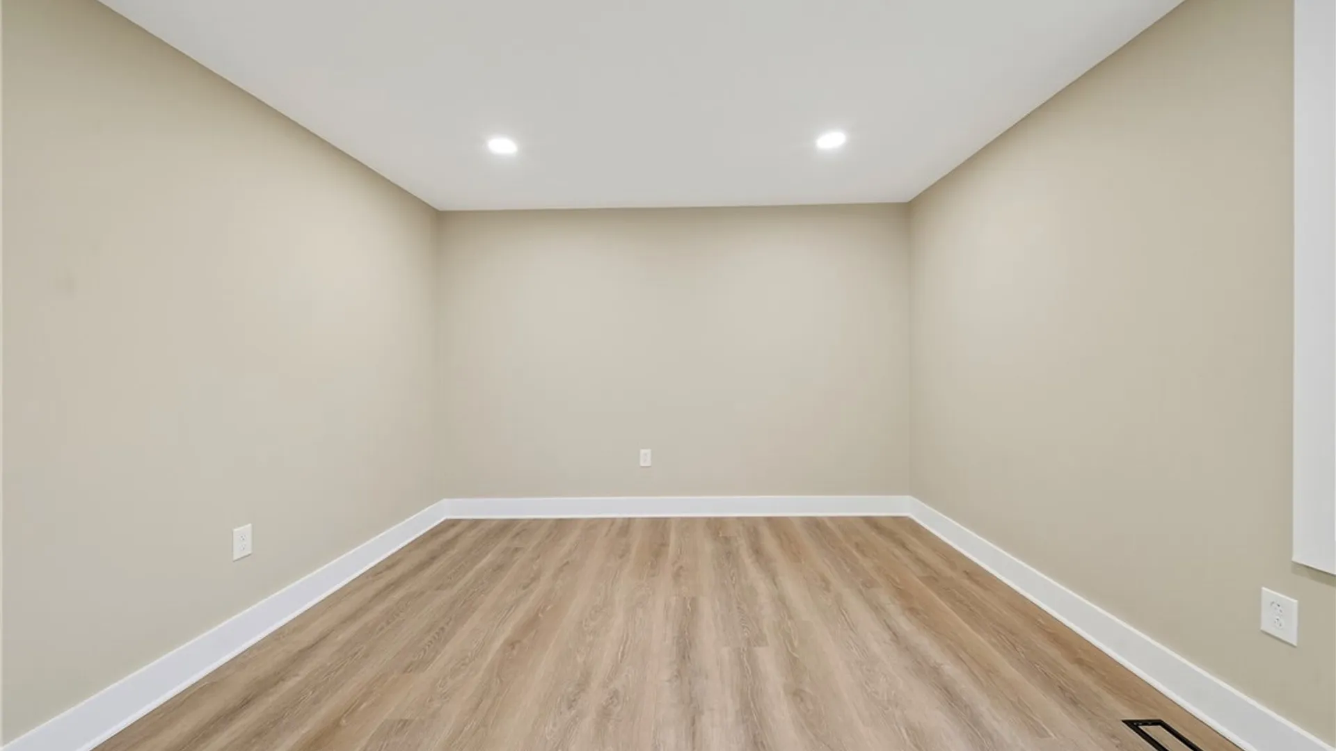 Property at 7923 Appleton Road, Cicero, NY 13039 18