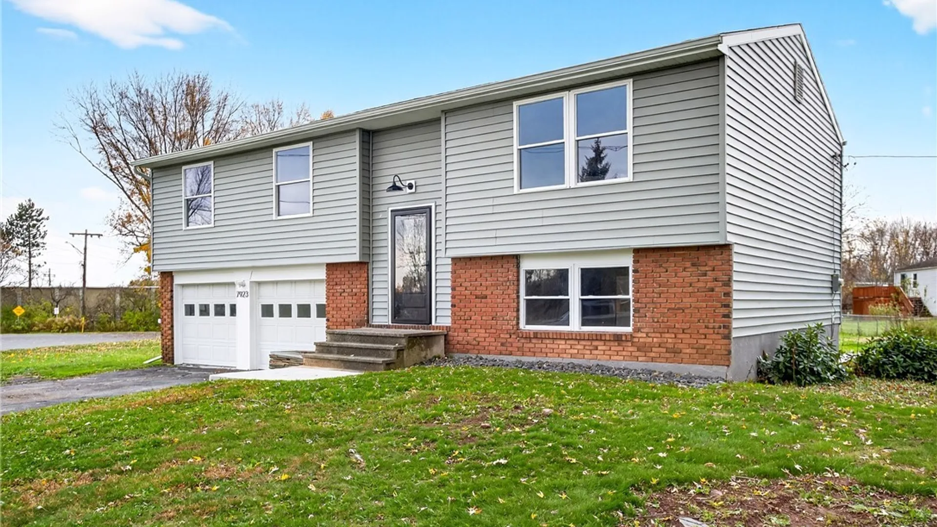 Property at 7923 Appleton Road, Cicero, NY 13039 2