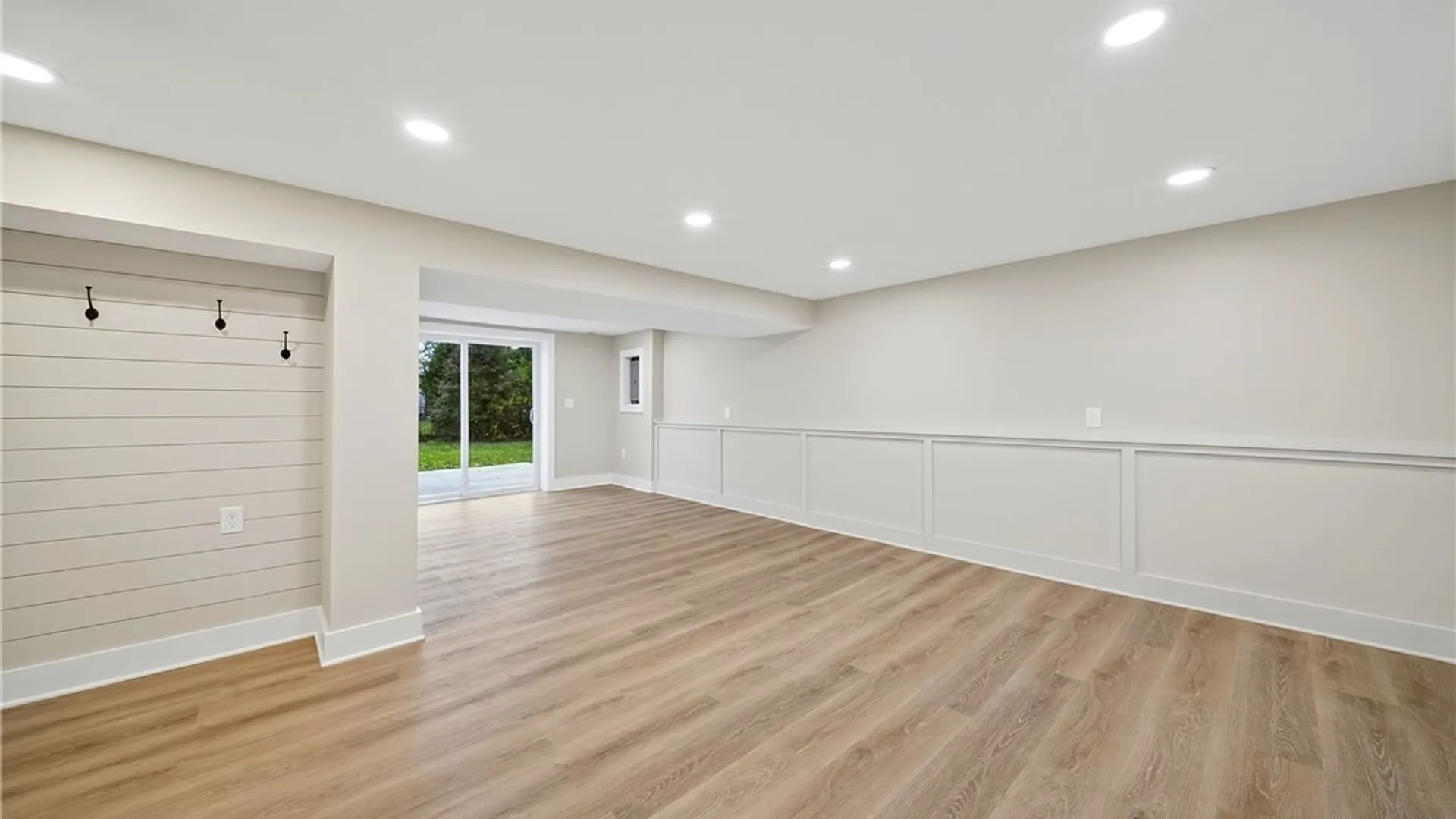 Property at 7923 Appleton Road, Cicero, NY 13039 34