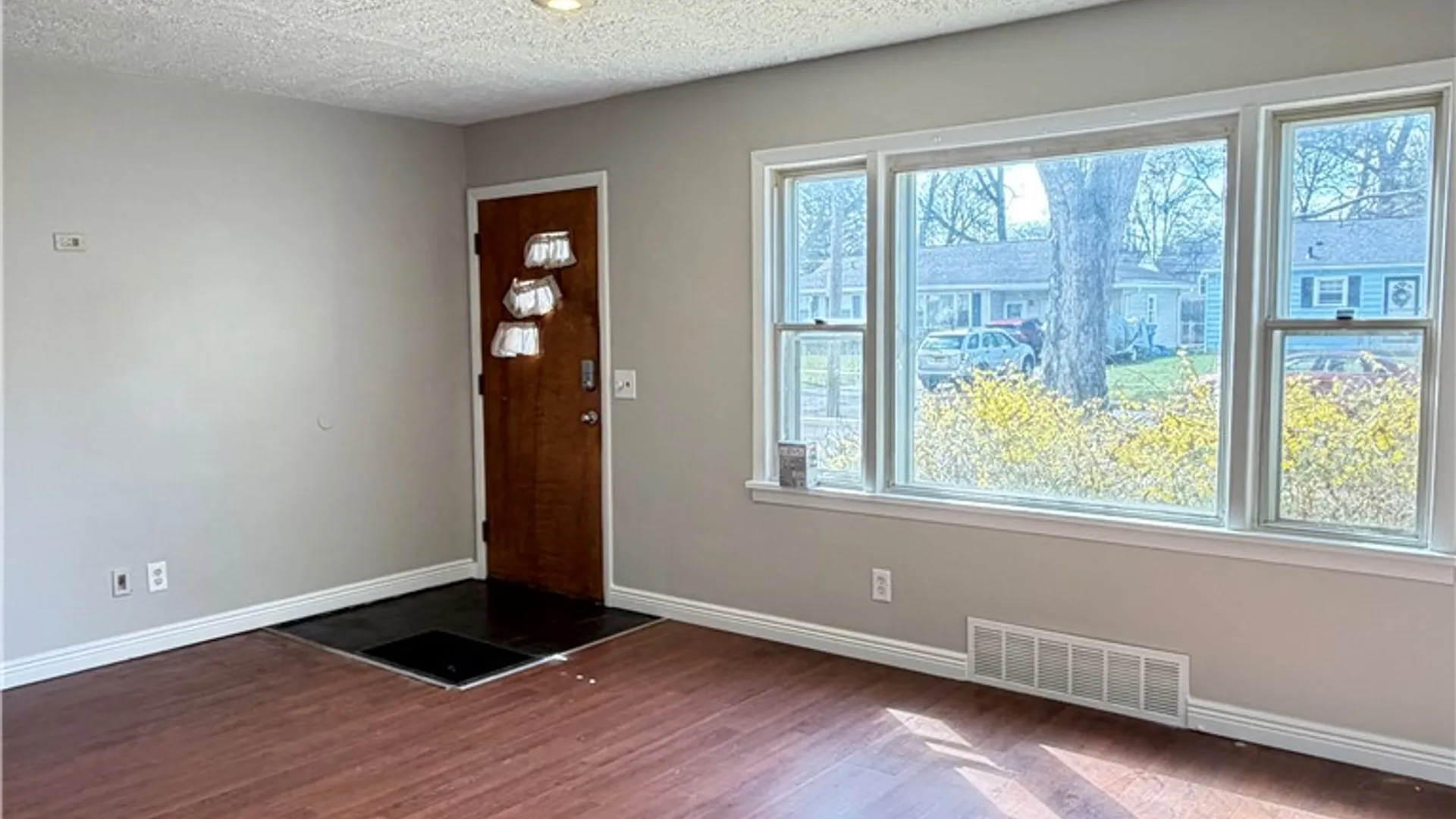 Property at 534 Newbury Street, Rochester, NY 14615 11