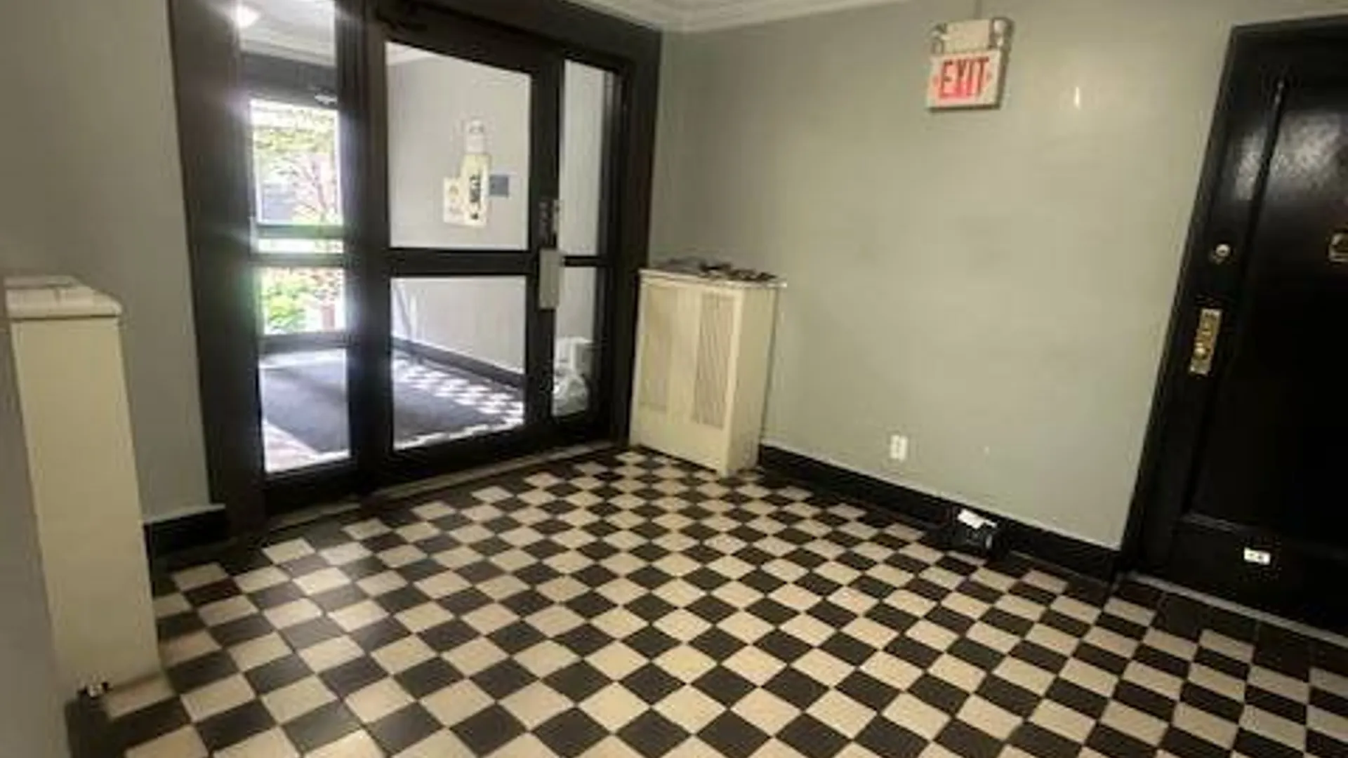 Property at 531 East Lincoln Ave, Mount Vernon, NY 10552 2