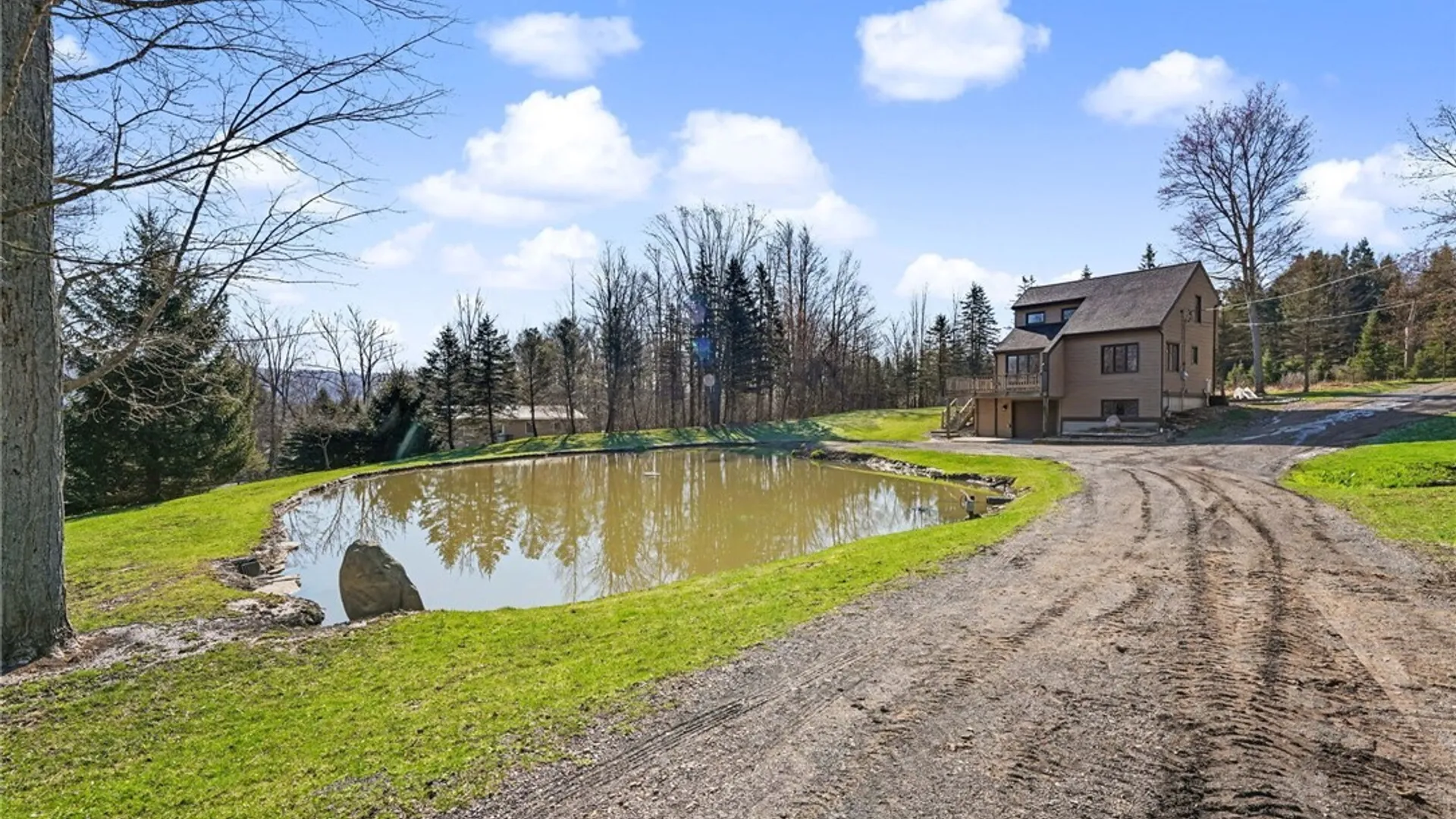 Property at 130 Taylor Hts, Holland, NY 14080 9