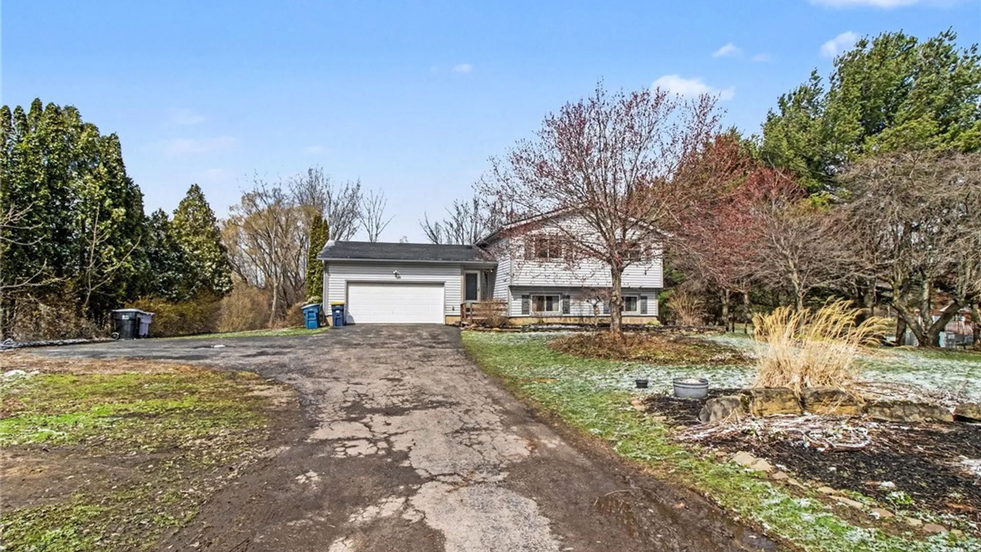 Property at 1333 Whitney Road, Ontario, NY 14519 3