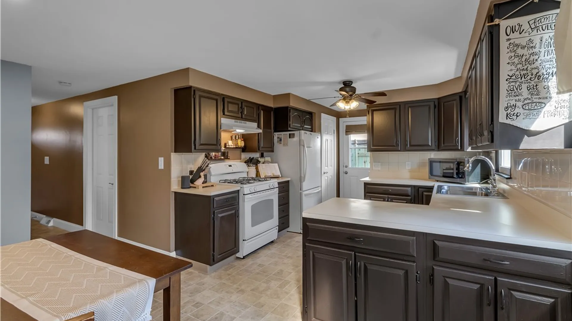 Property at 119 Hanwell Place, Lancaster, NY 14043 10