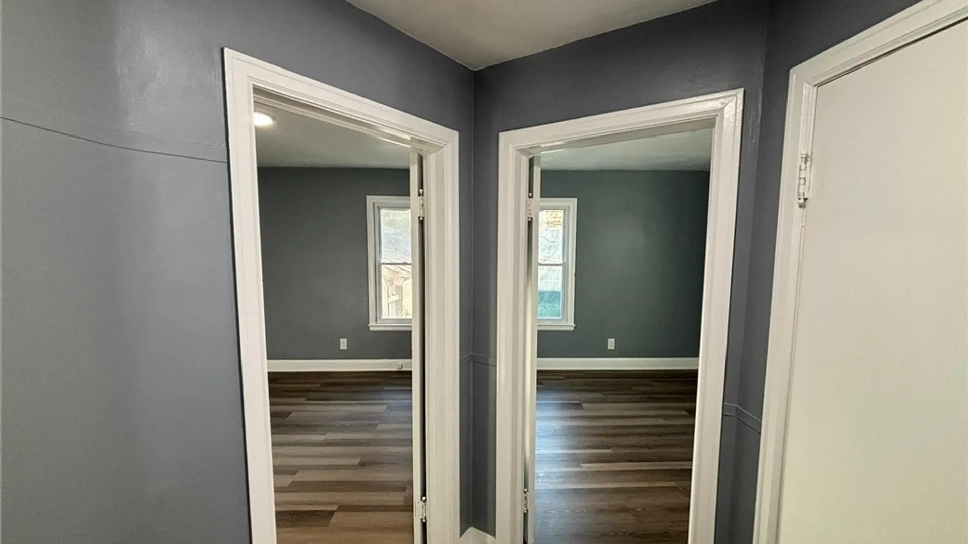 Property at 476 Moselle Street, Buffalo, NY 14215 8