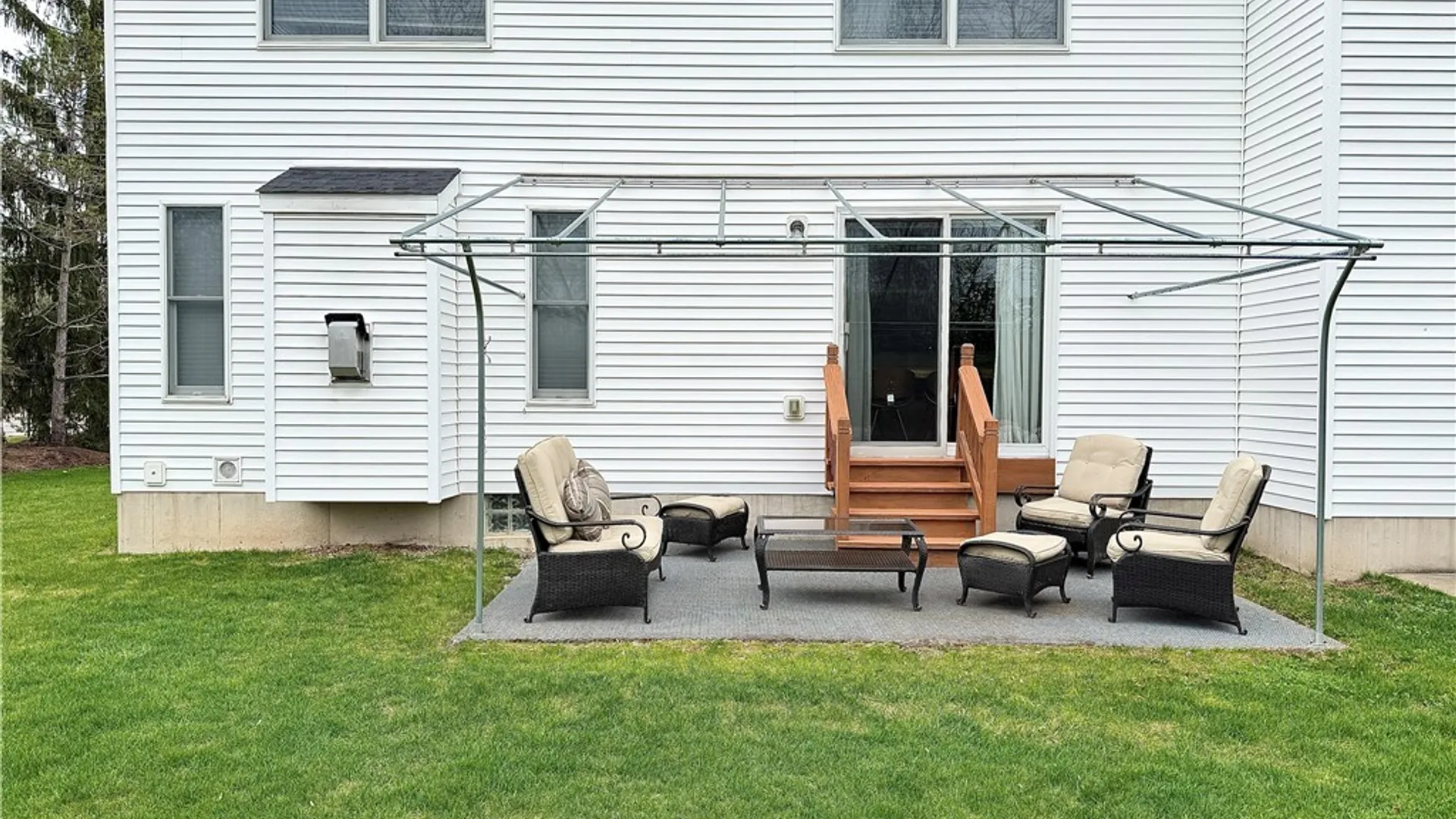 Property at 132 Berwick Lane, Amherst, NY 14051 44