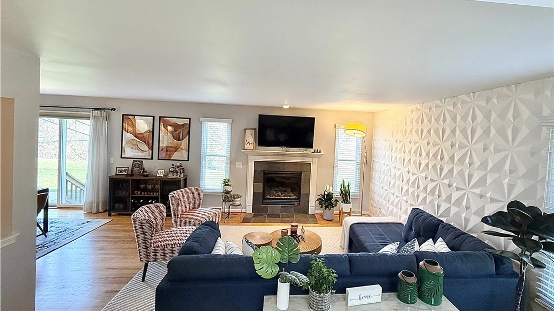 Property at 132 Berwick Lane, Amherst, NY 14051 8