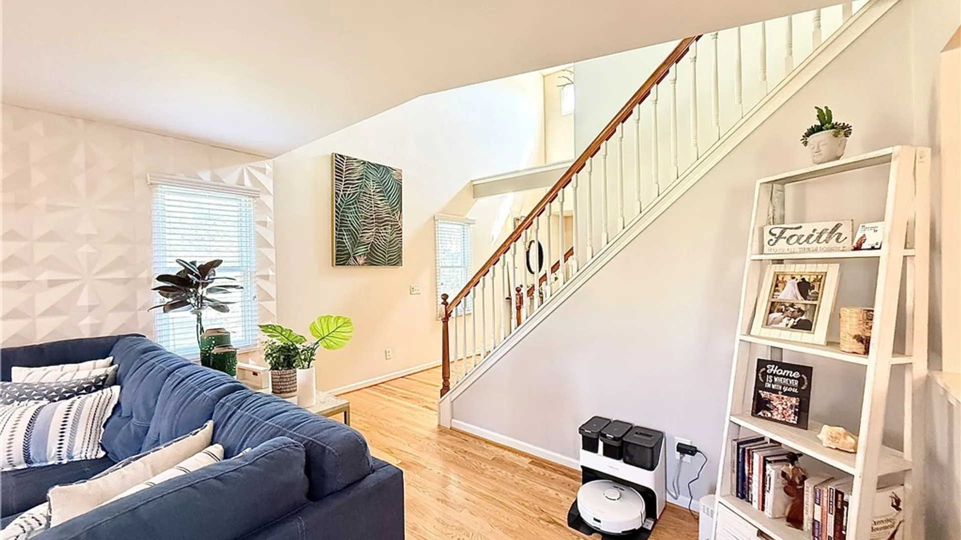 Property at 132 Berwick Lane, Amherst, NY 14051 9
