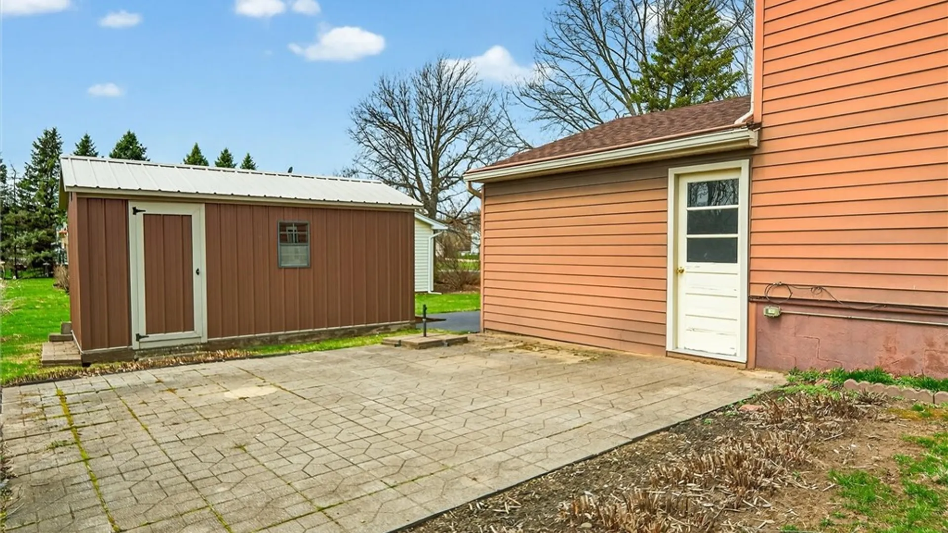 Property at 157 Garden Parkway, Henrietta, NY 14467 36