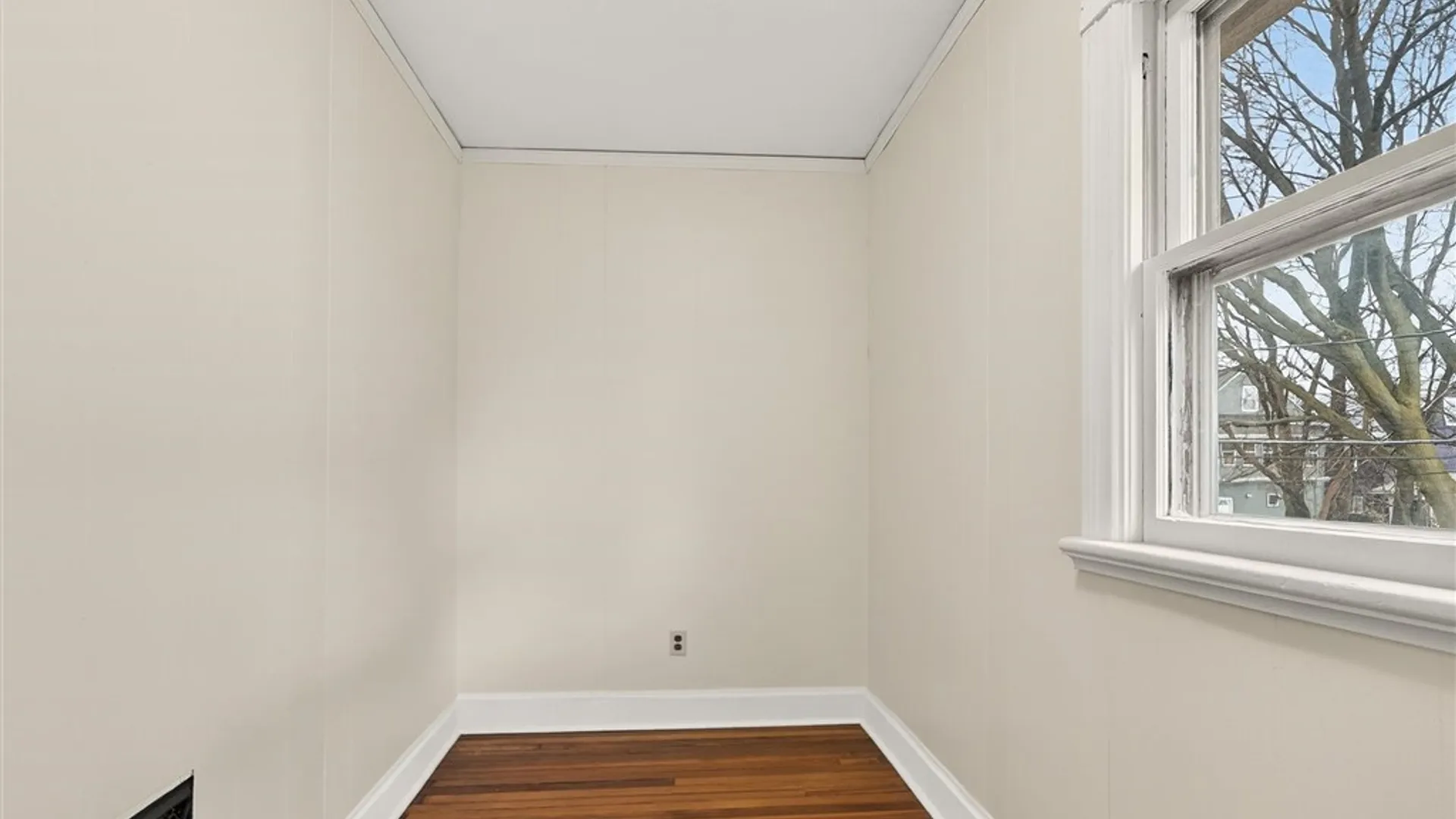 Property at 521 Benton Street, Rochester, NY 14620 17