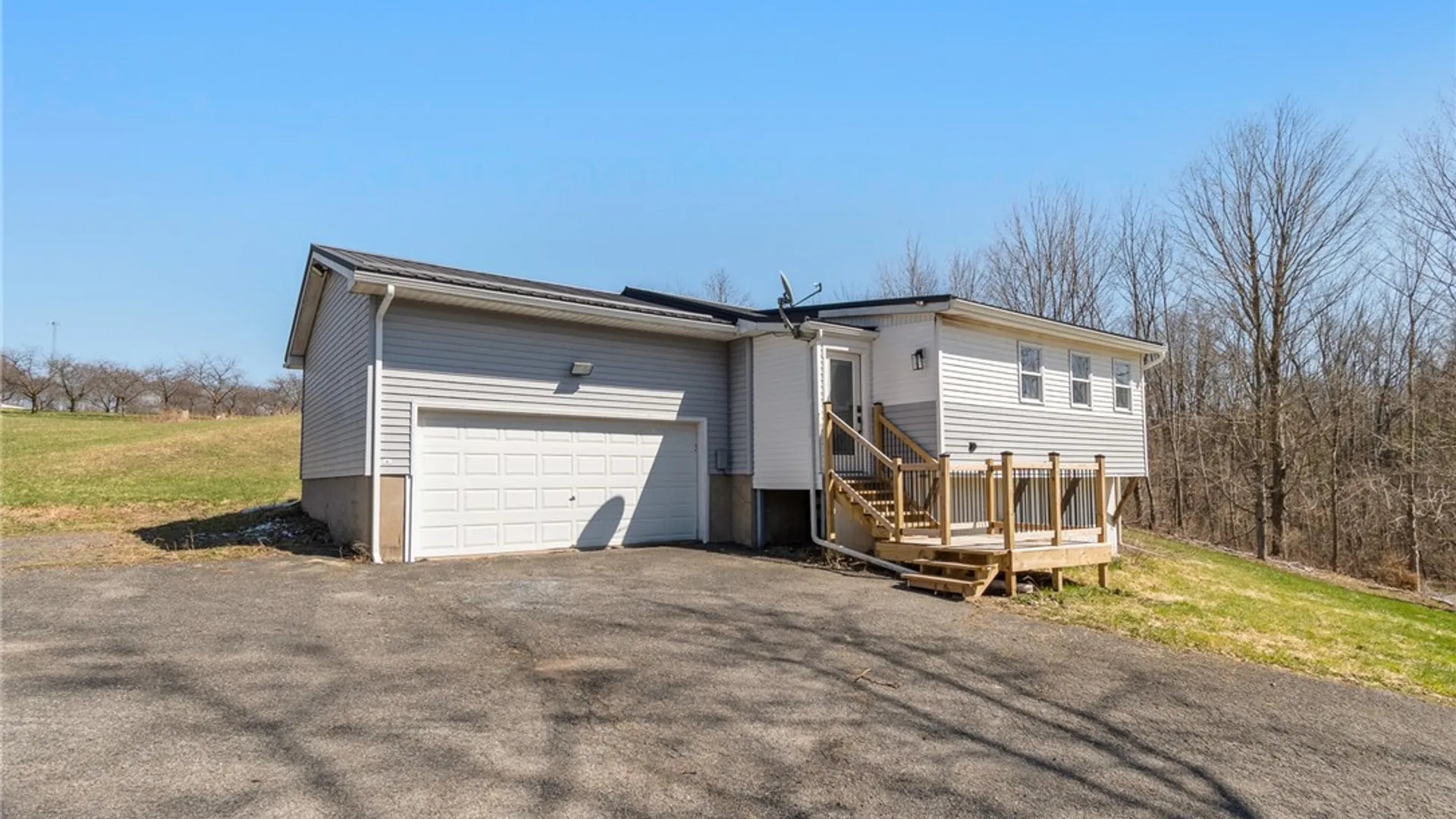 Property at 7721 McMullen Rd, Sodus, NY 14489 3