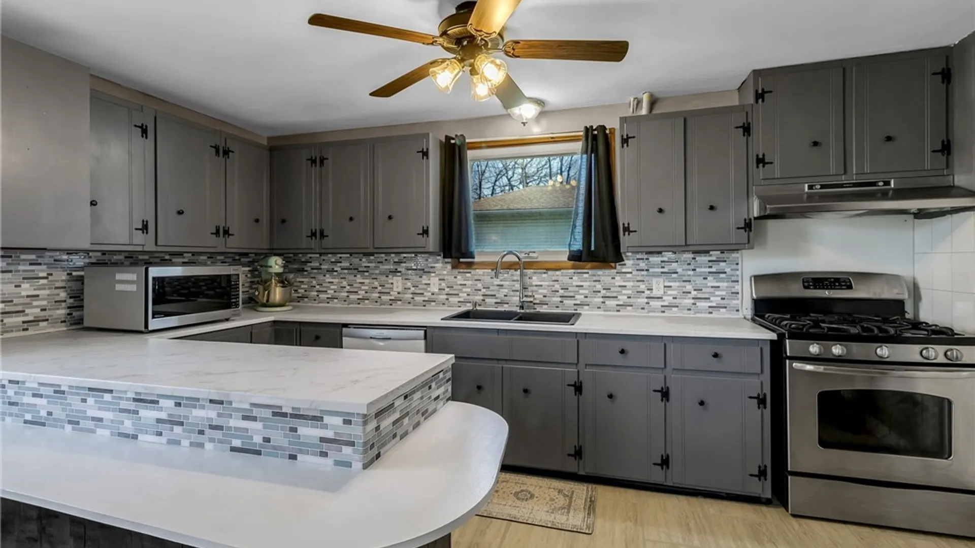 Property at 2981 Krueger Road, Wheatfield, NY 14120 11