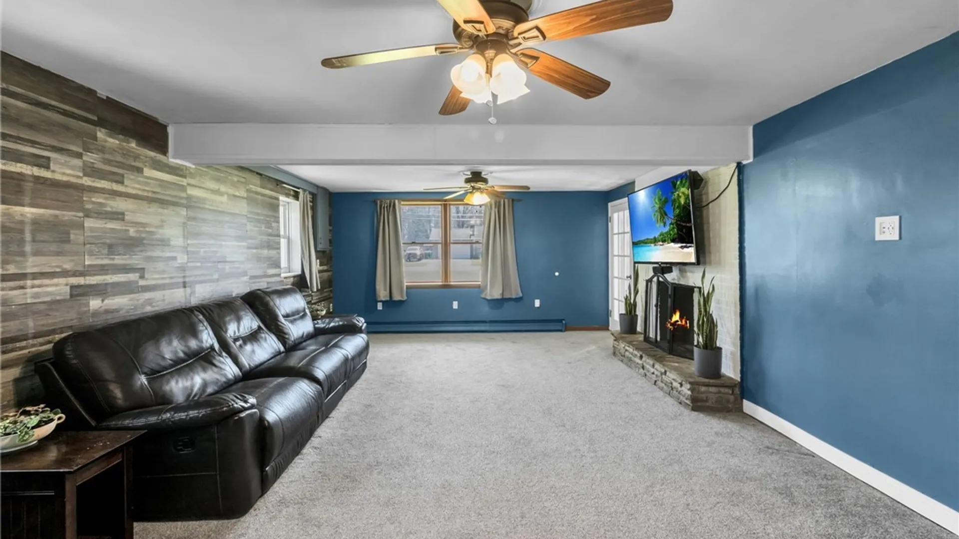 Property at 2981 Krueger Road, Wheatfield, NY 14120 4