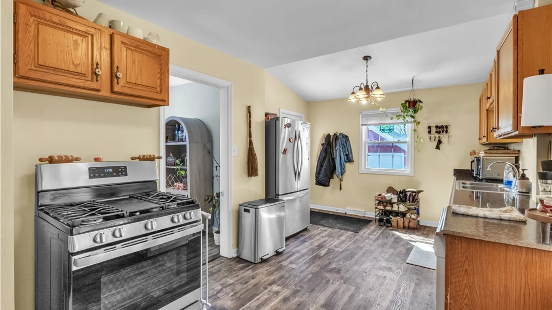 Property at 211 Olmstead Avenue, Lancaster, NY 14043 18