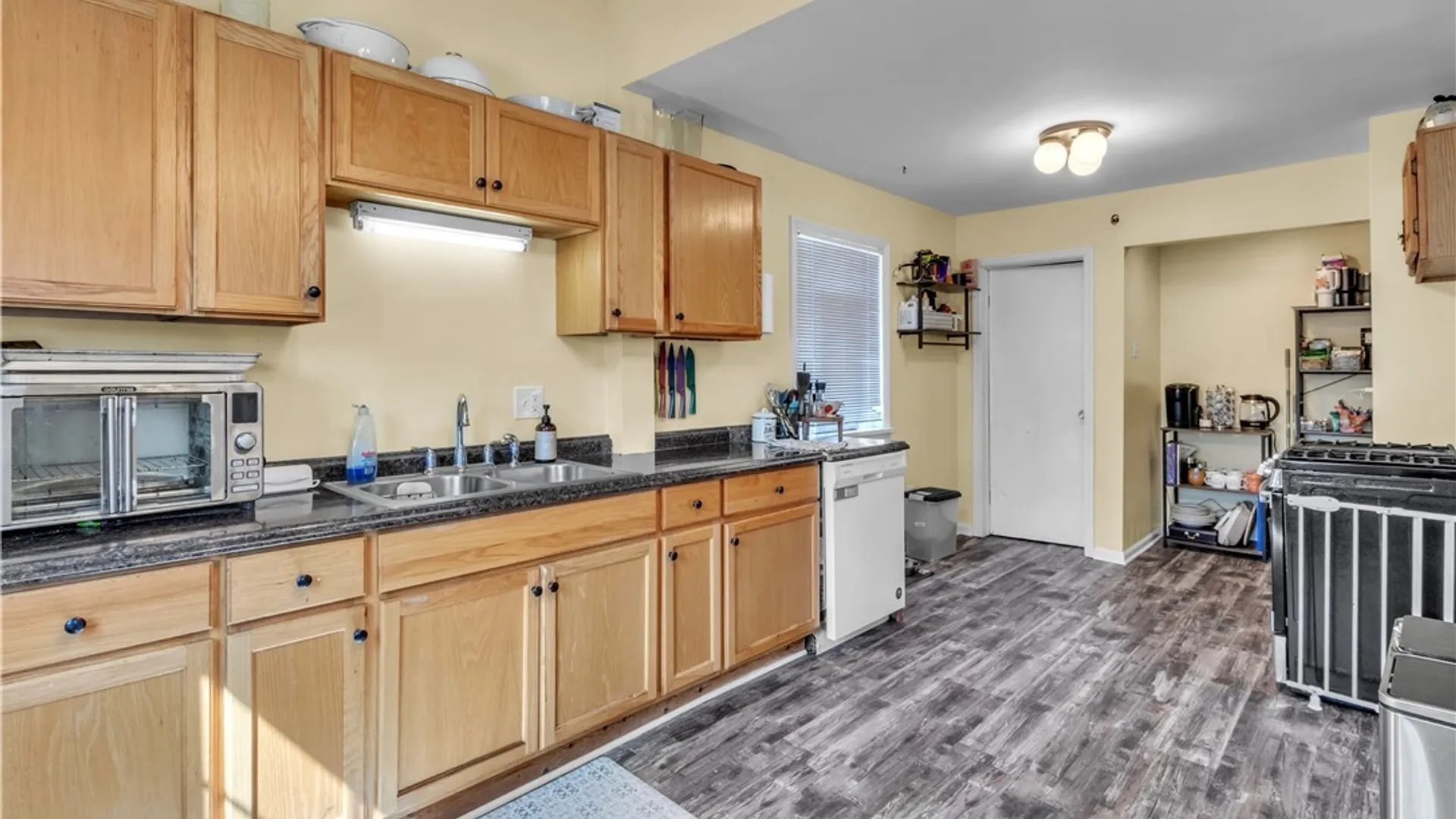 Property at 211 Olmstead Avenue, Lancaster, NY 14043 21