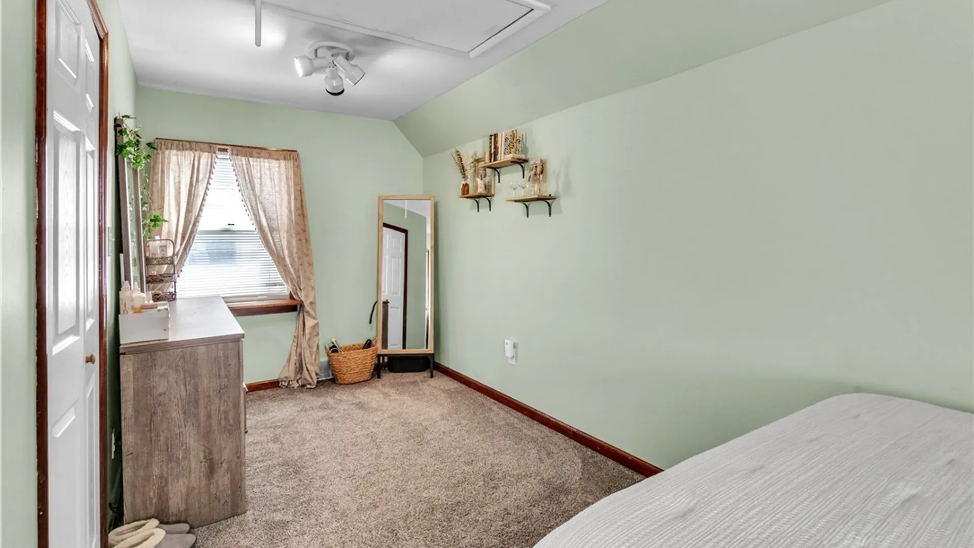 Property at 211 Olmstead Avenue, Lancaster, NY 14043 26