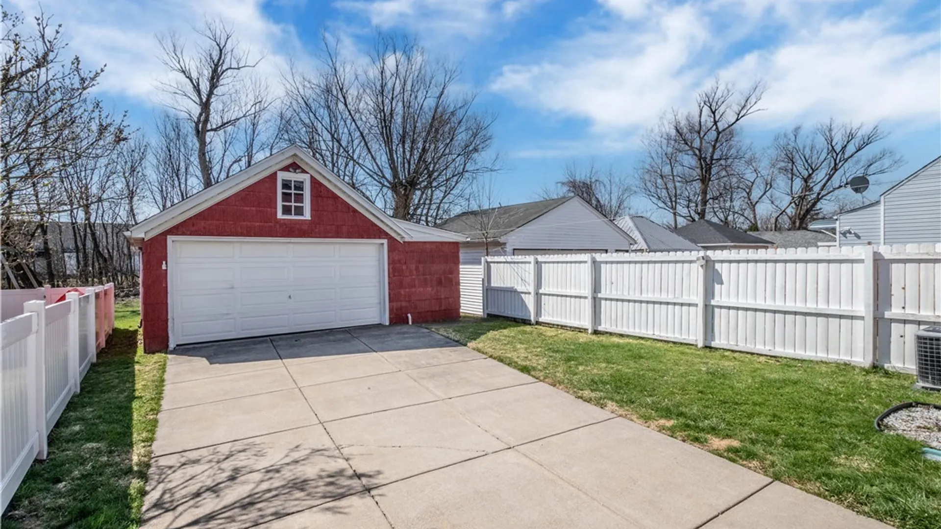 Property at 211 Olmstead Avenue, Lancaster, NY 14043 3