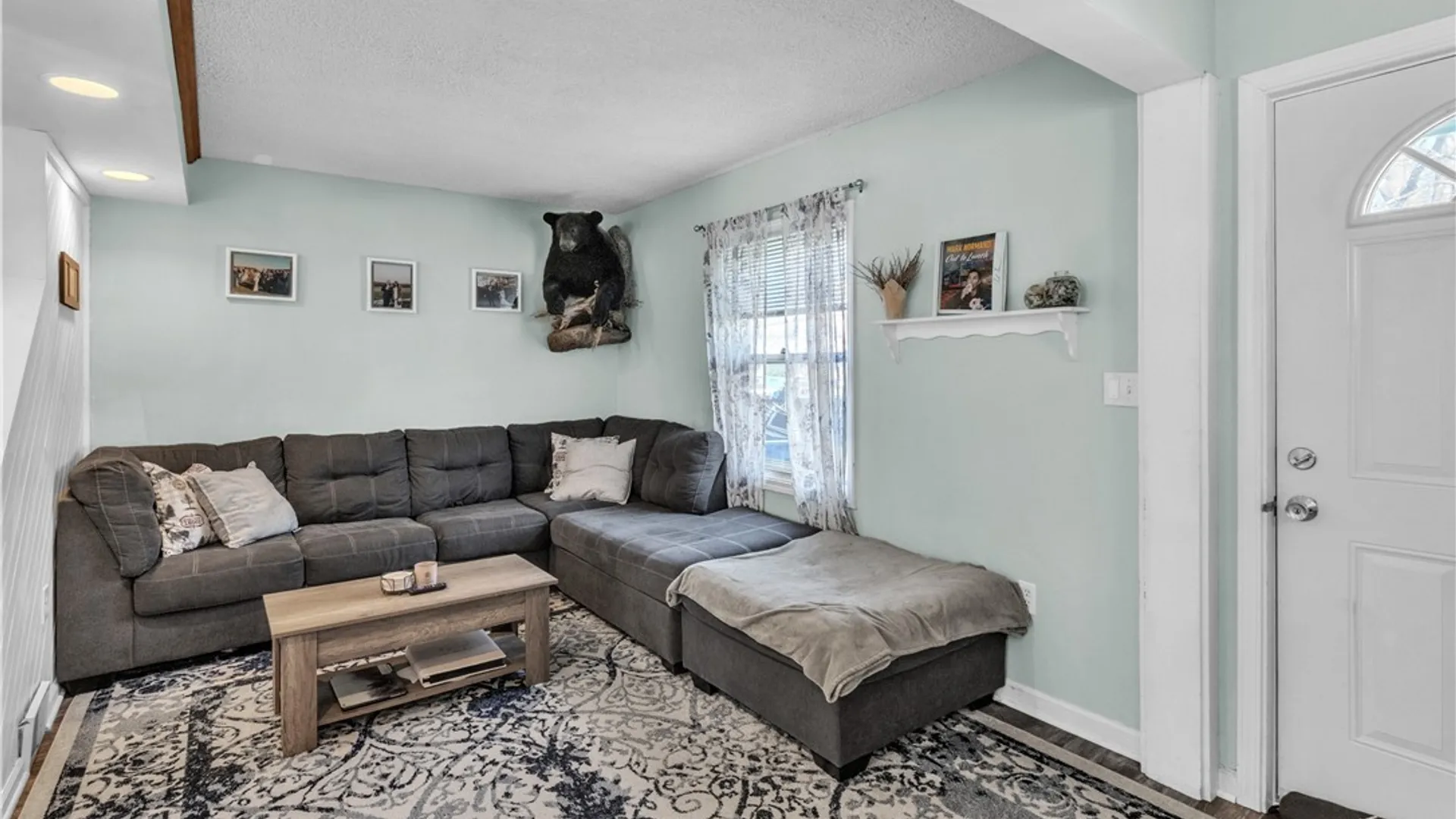 Property at 211 Olmstead Avenue, Lancaster, NY 14043 7